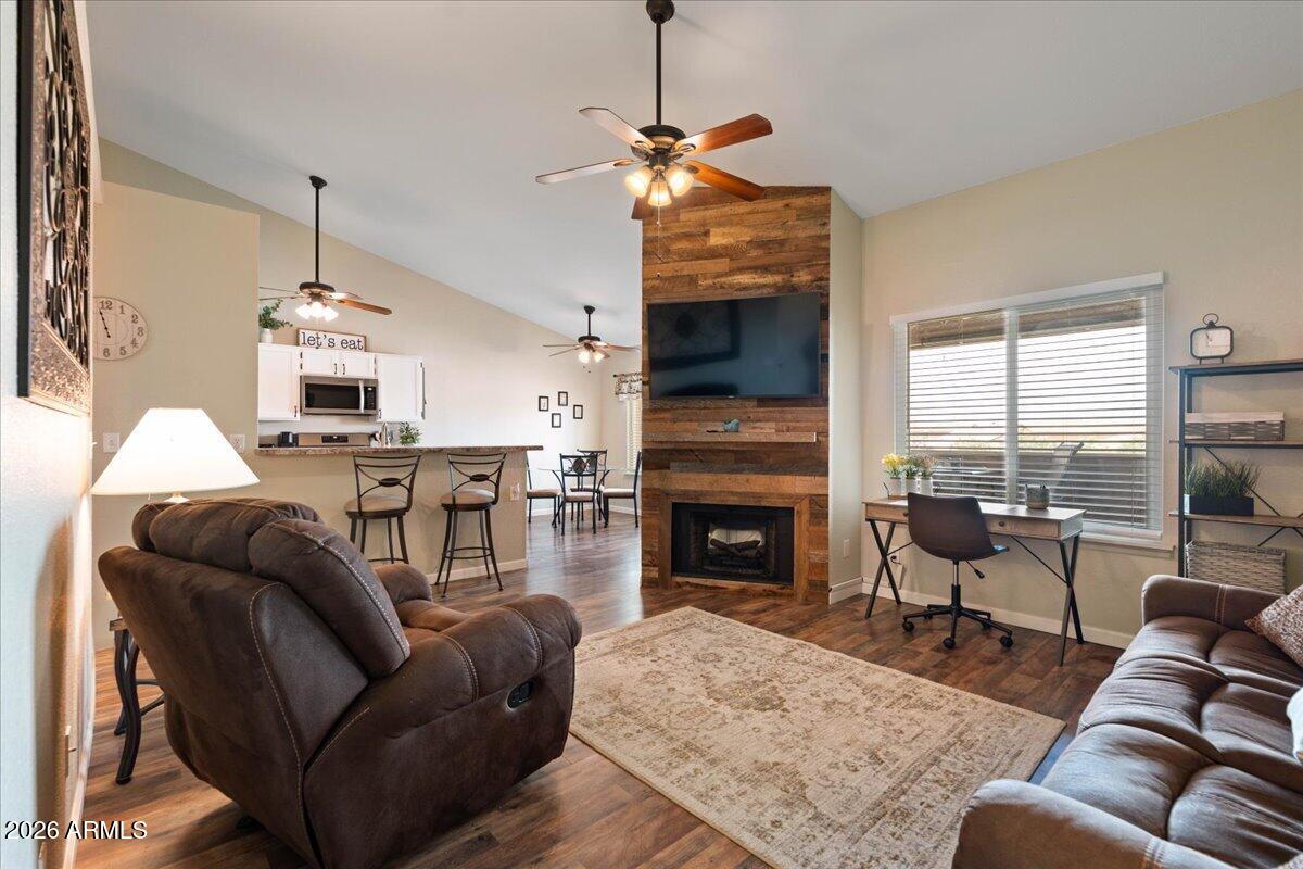 5230 E BROWN Road 269
