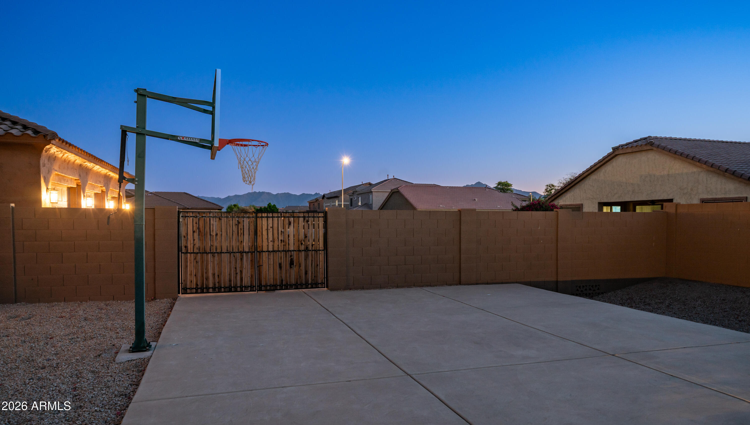 6714 W BURGESS Lane