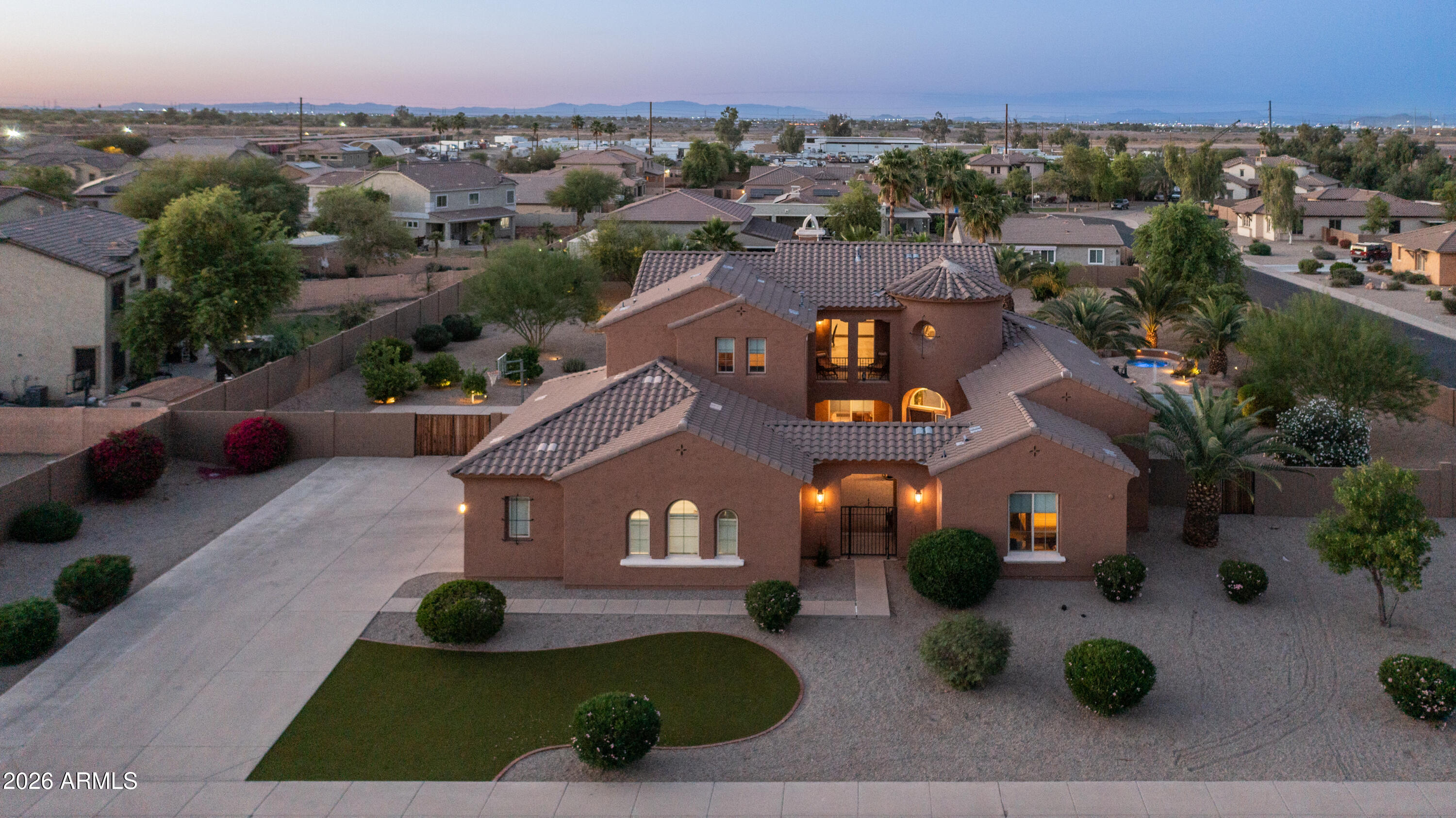 6714 W BURGESS Lane