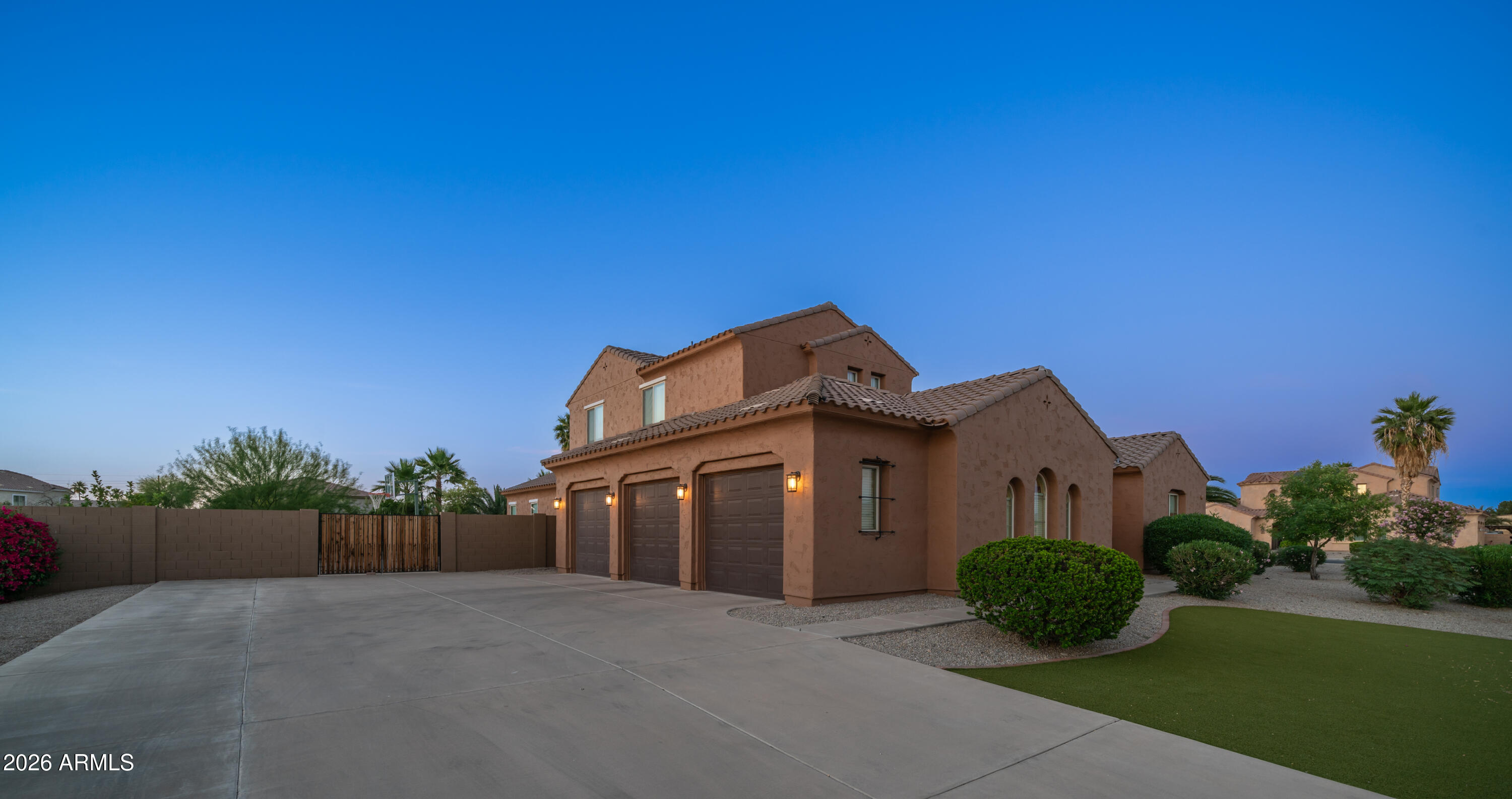 6714 W BURGESS Lane