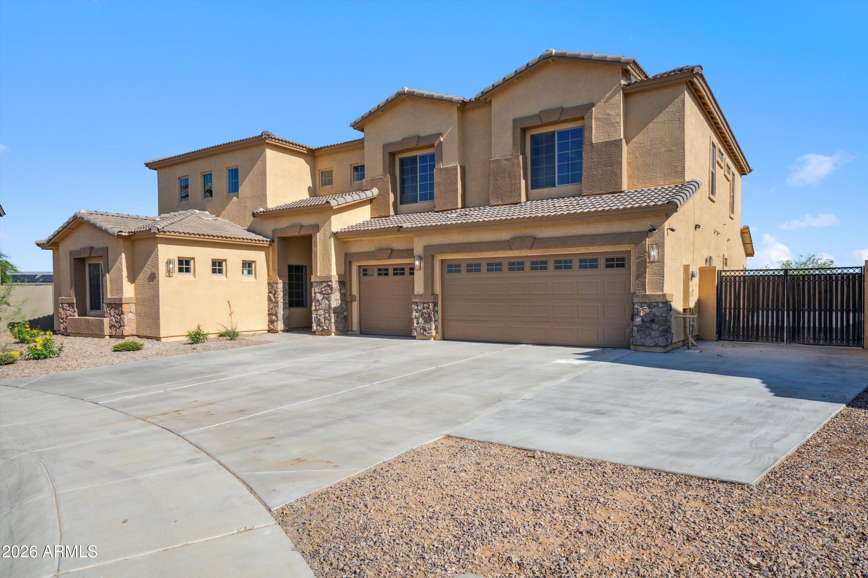 1712 E JOELLE Drive