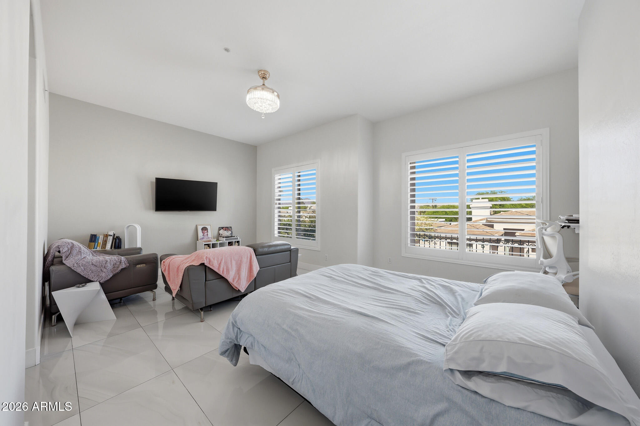 8180 E SHEA Boulevard 1013