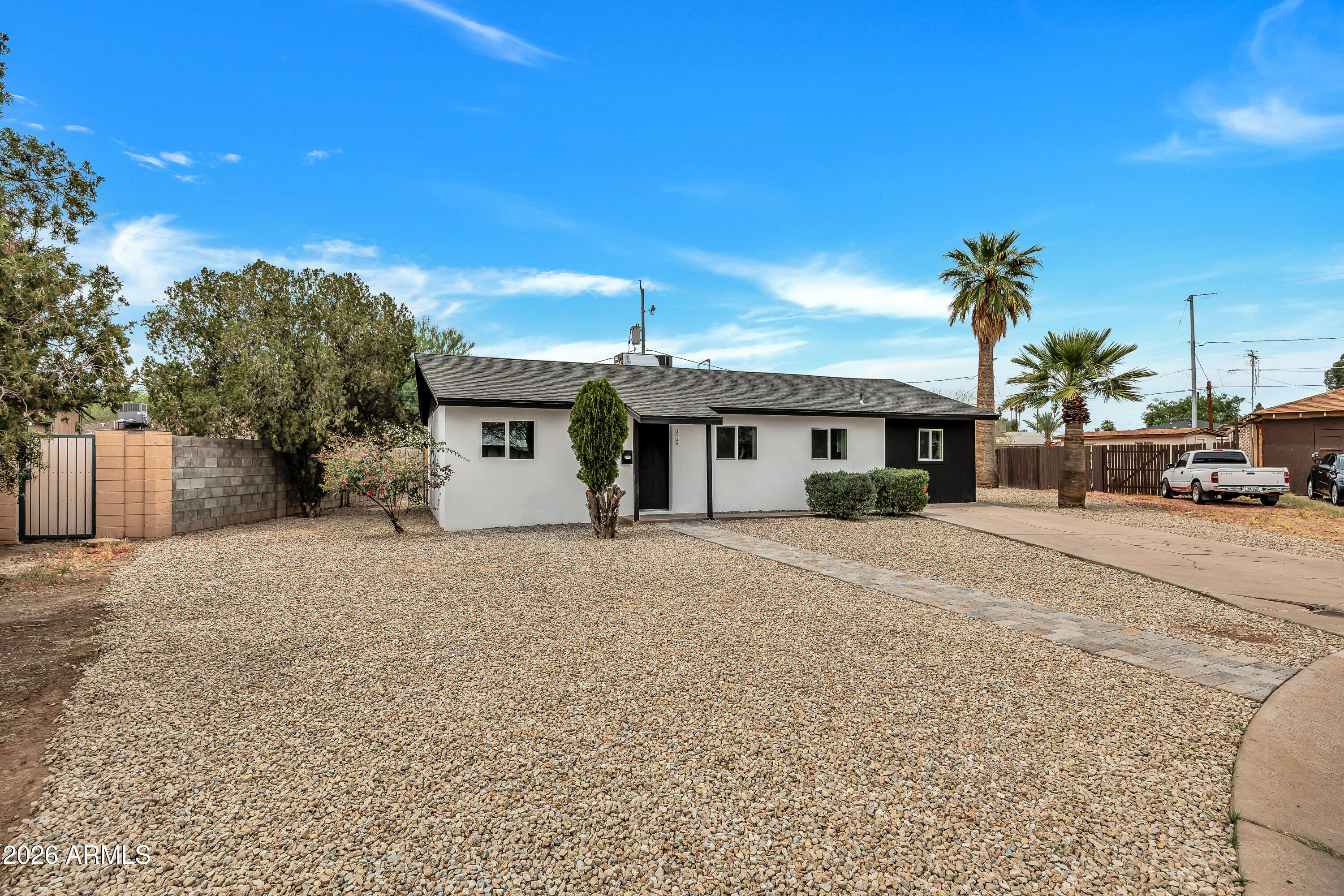 4246 N 10TH Place