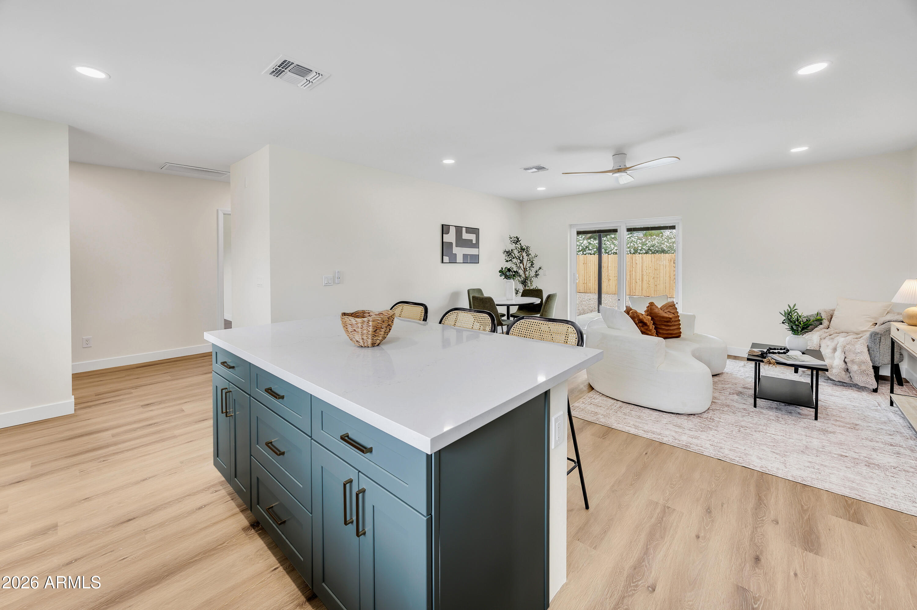 4246 N 10TH Place