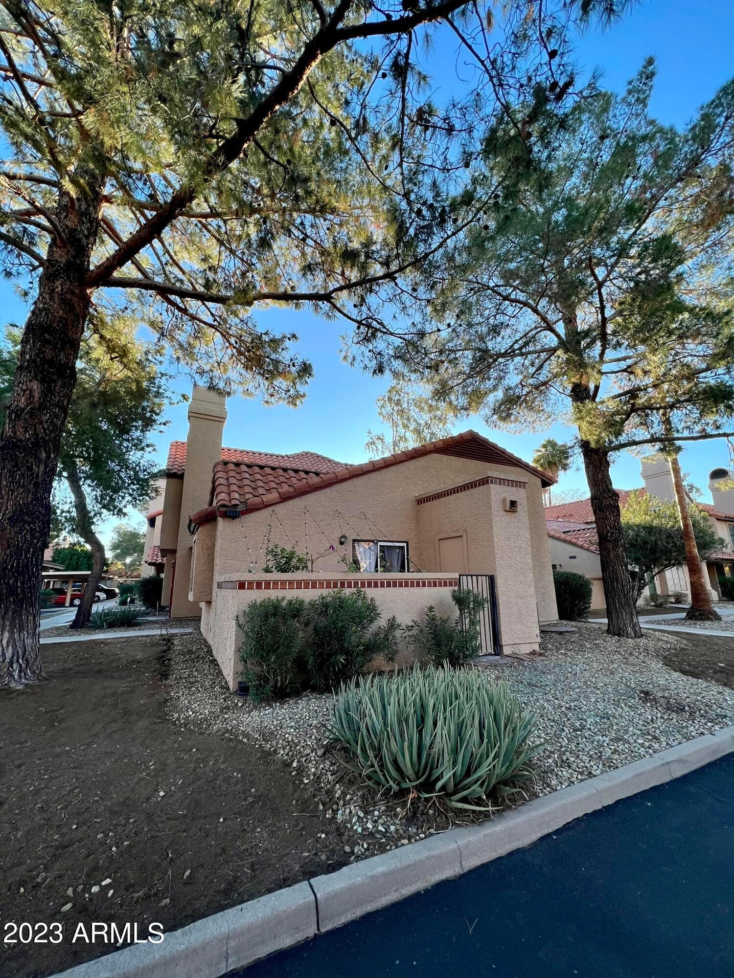 4901 E Kelton Lane Unit 1219
