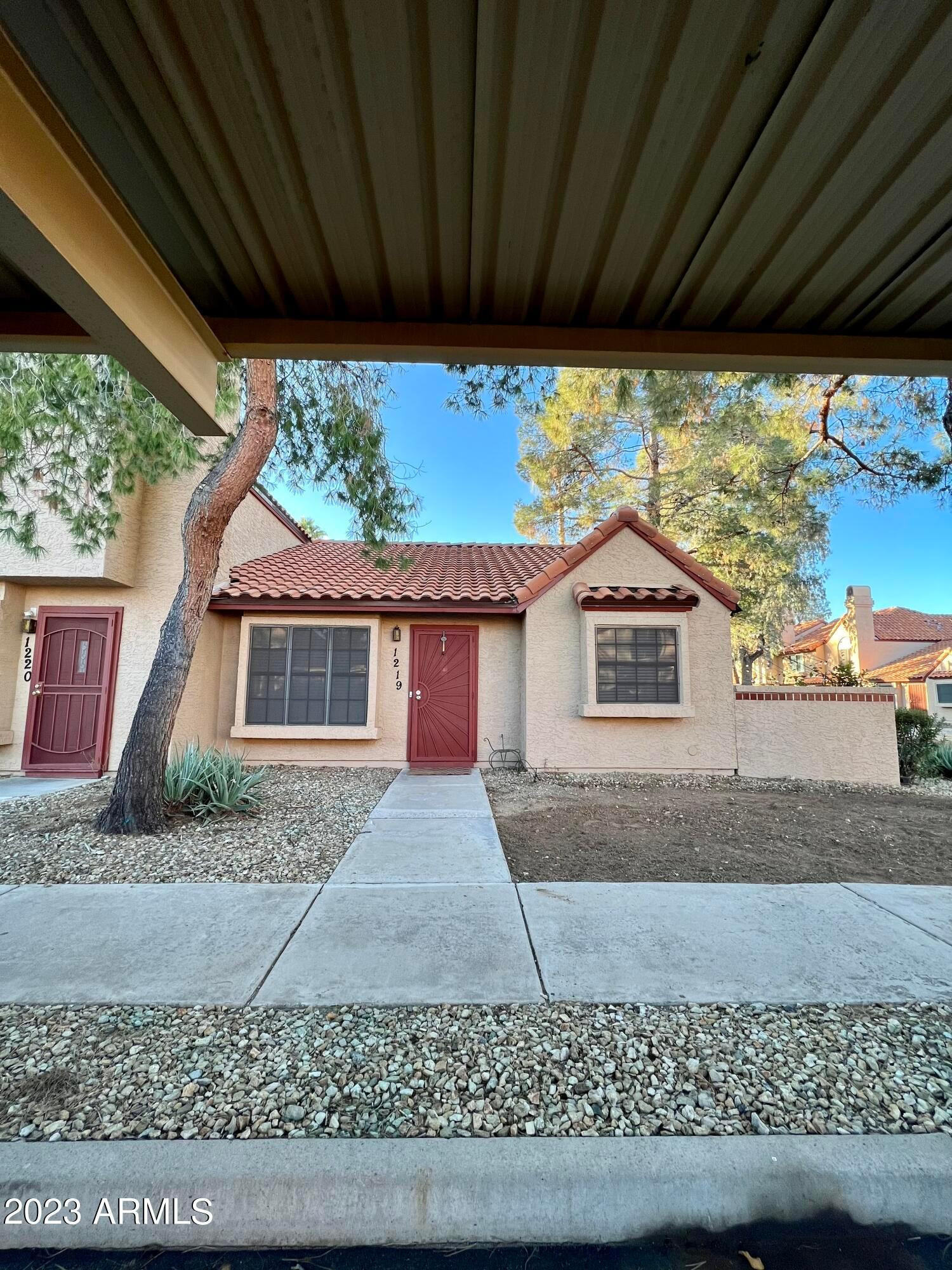 4901 E Kelton Lane Unit 1219