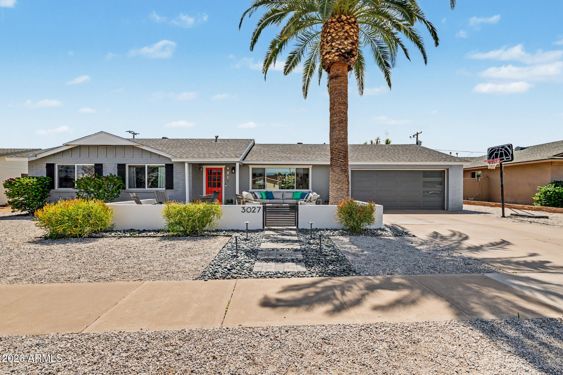 3027 E YUCCA Street