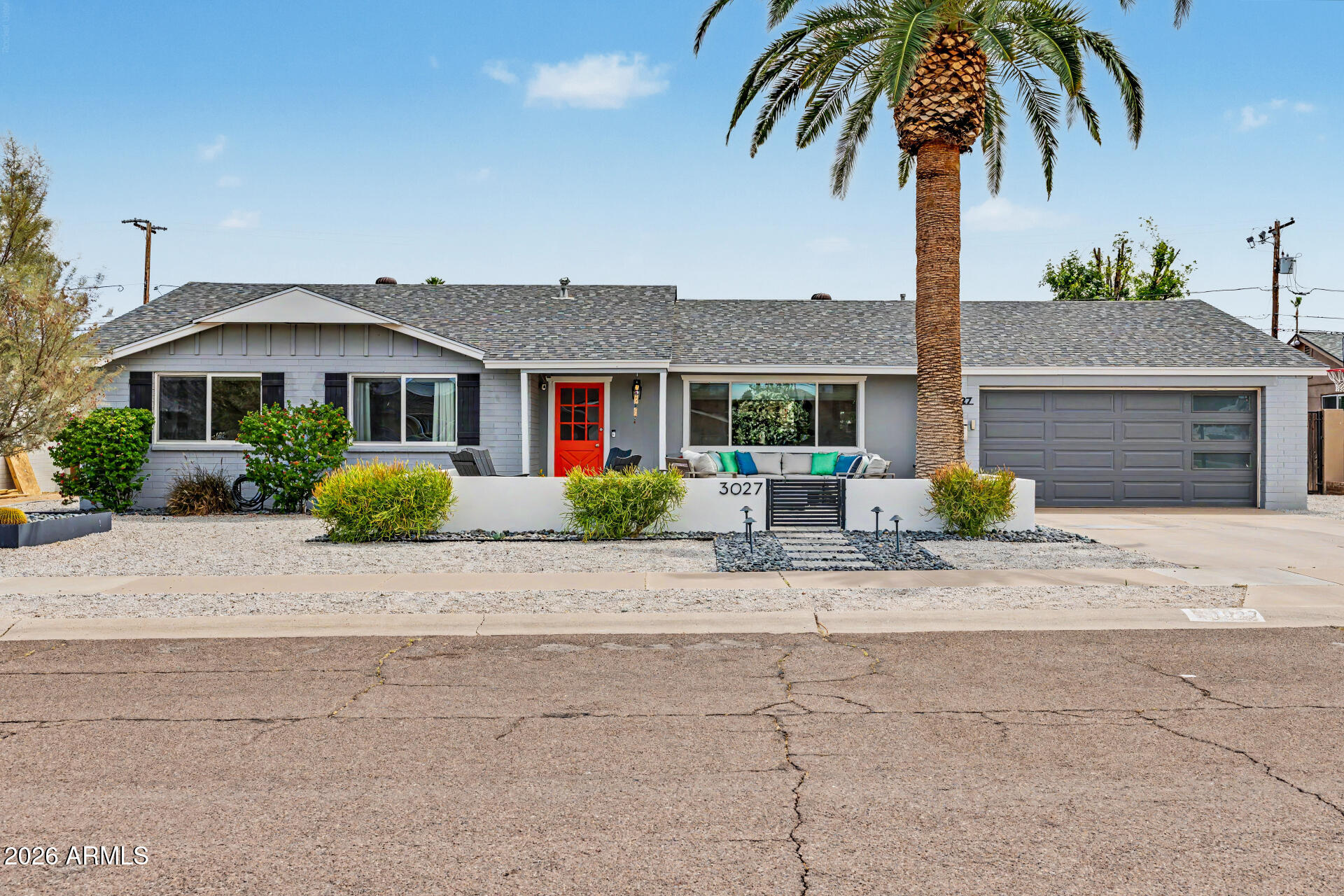 3027 E YUCCA Street