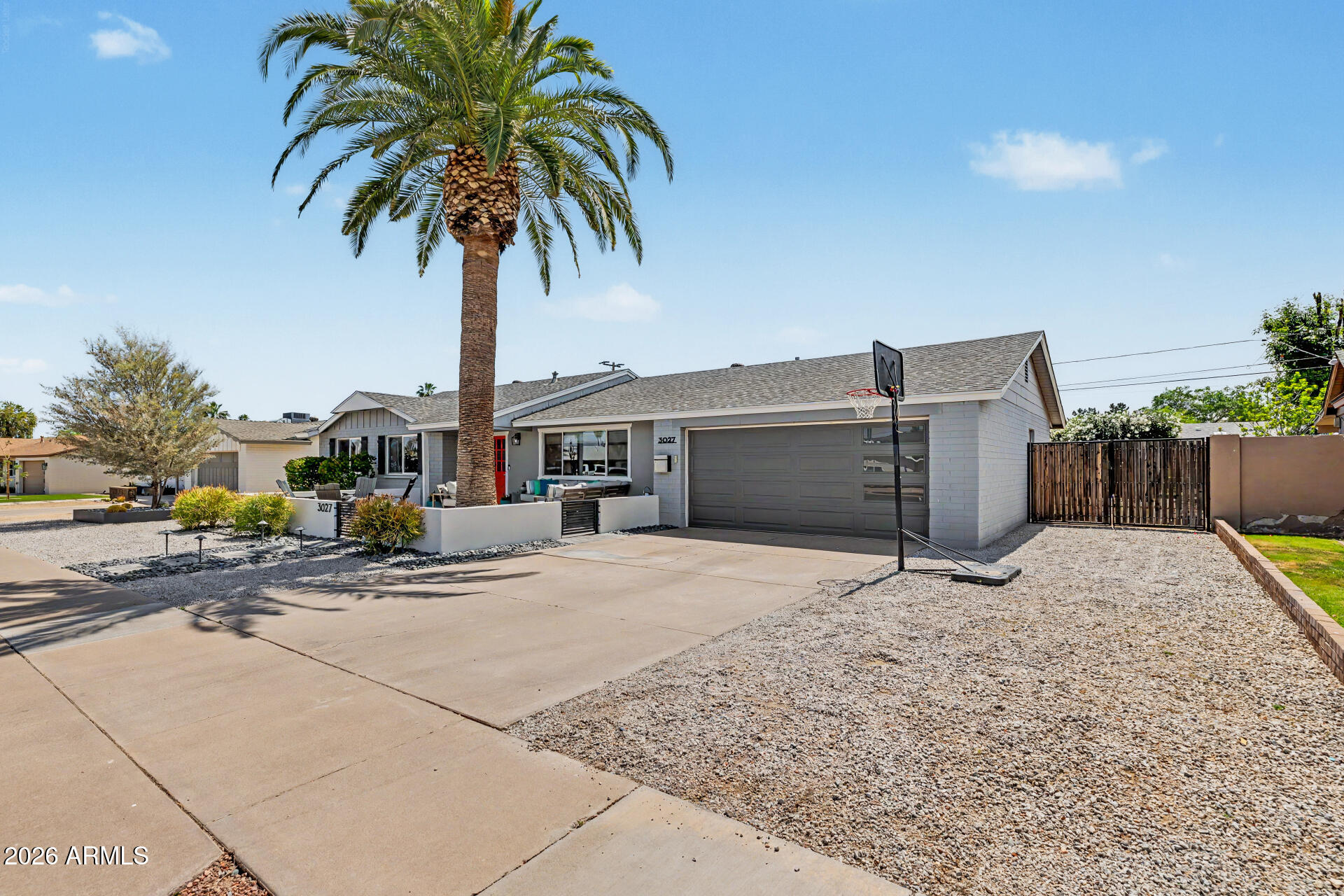 3027 E YUCCA Street