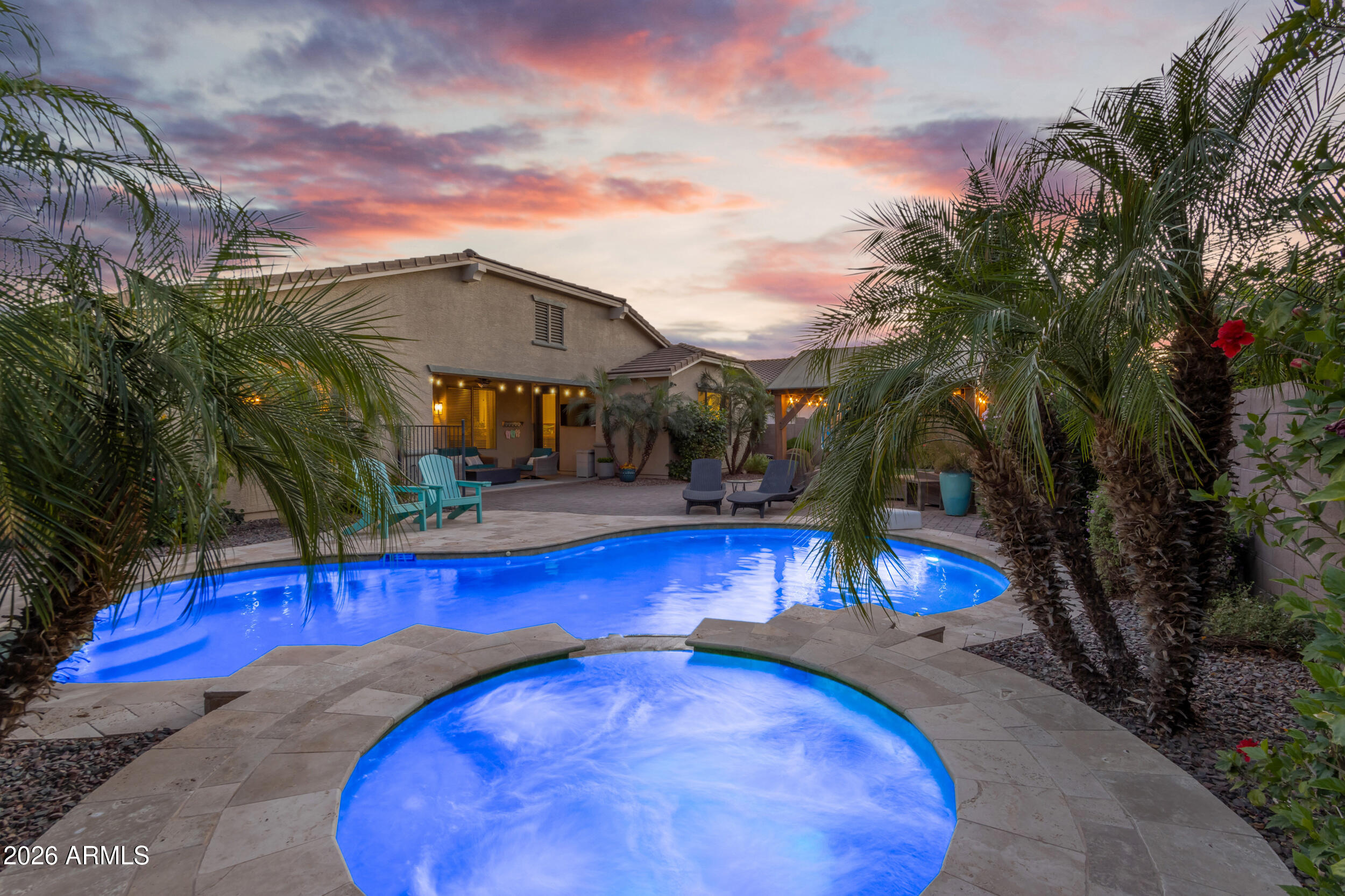 2546 E CAROB Drive