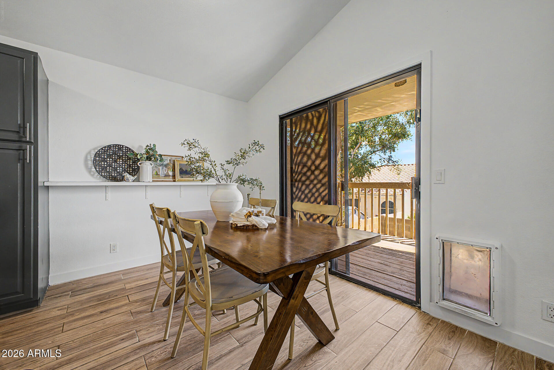 4021 E AMBERWOOD Drive