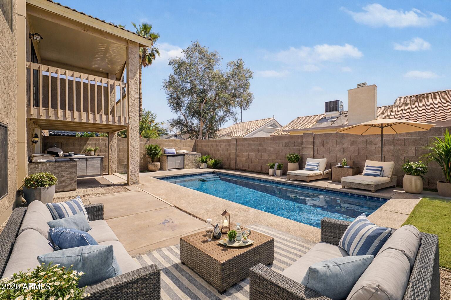 4021 E AMBERWOOD Drive