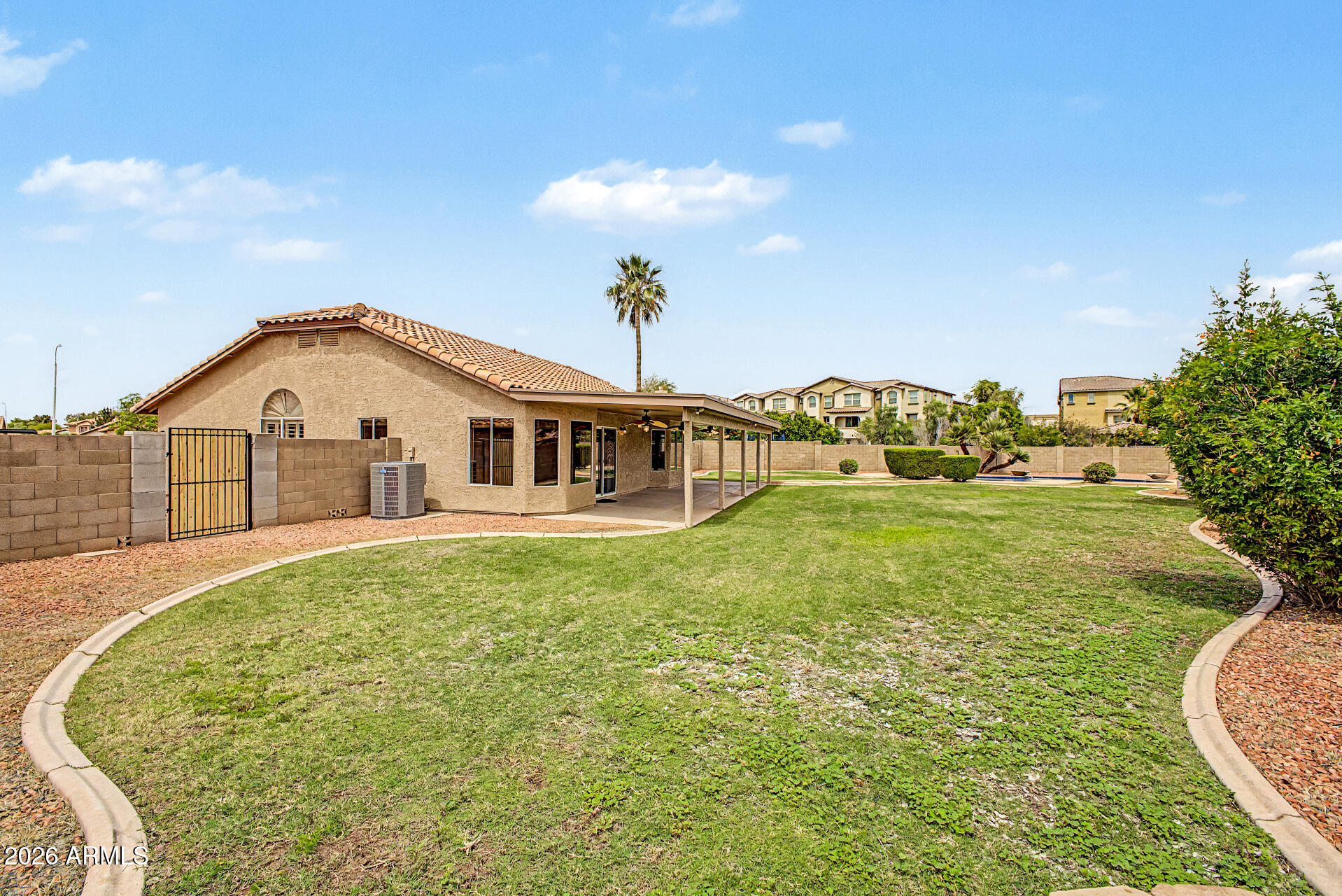 119 S COMANCHE Drive