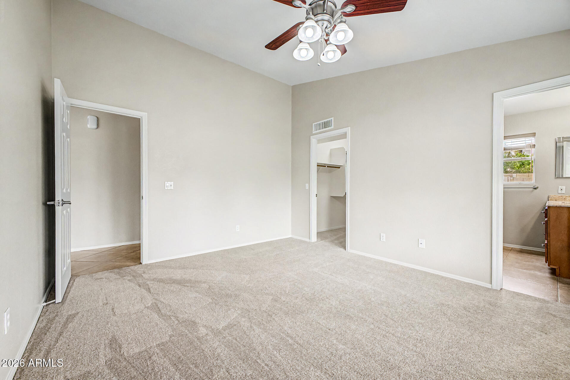 119 S COMANCHE Drive