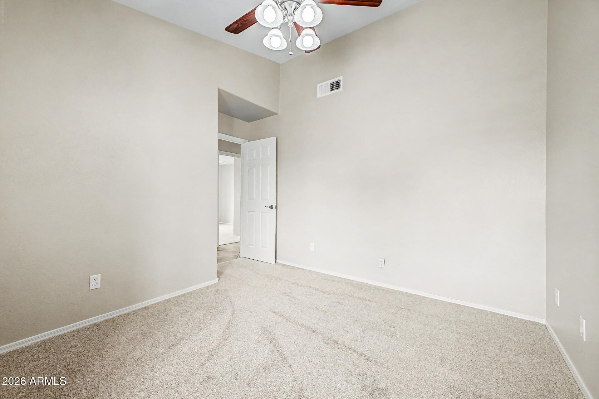 119 S COMANCHE Drive
