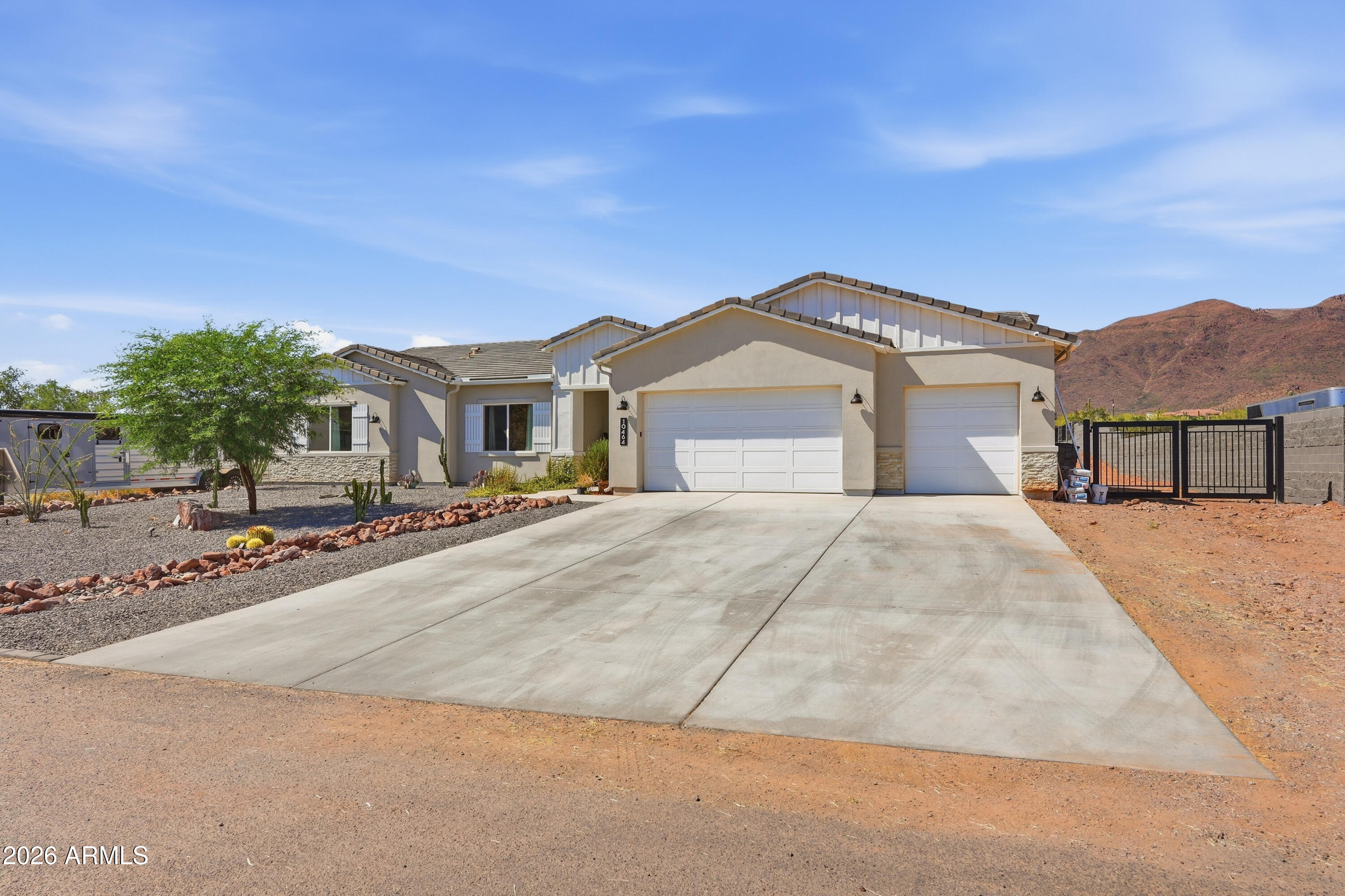 10464 E Magnolia Road