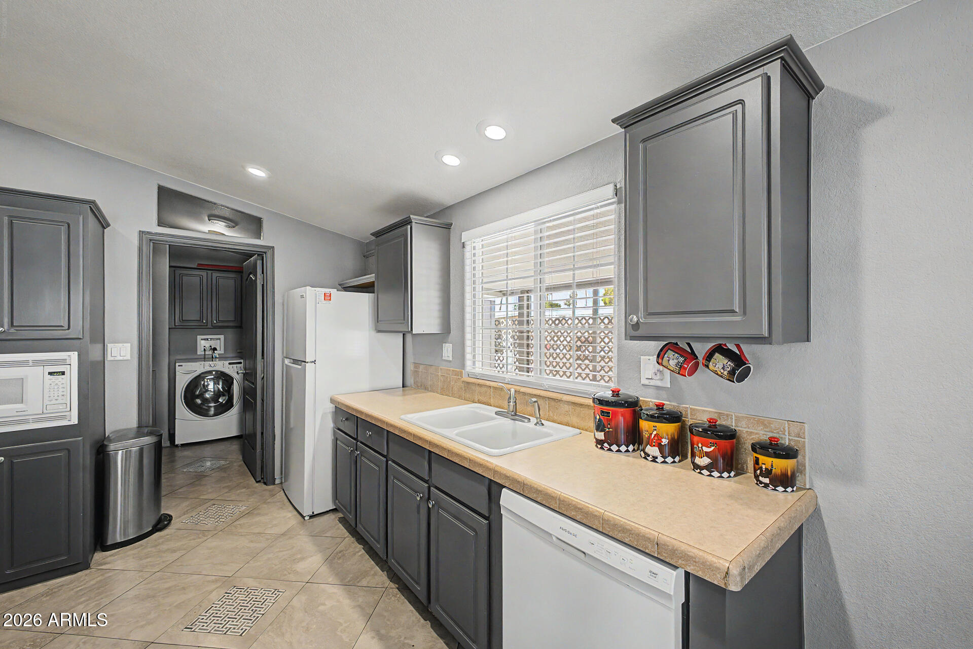 7300 N 51ST Avenue C49