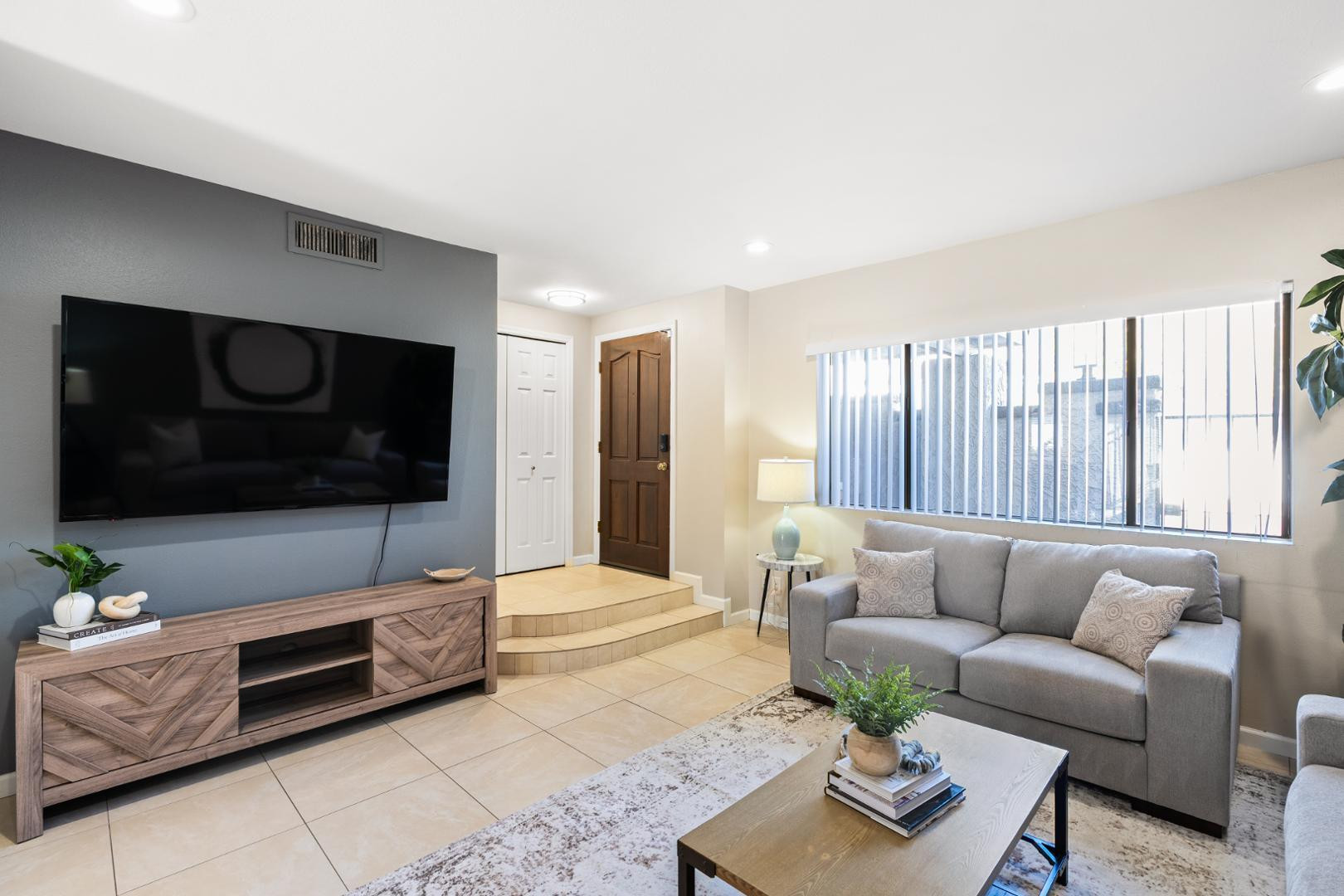 7339 E Northland Drive