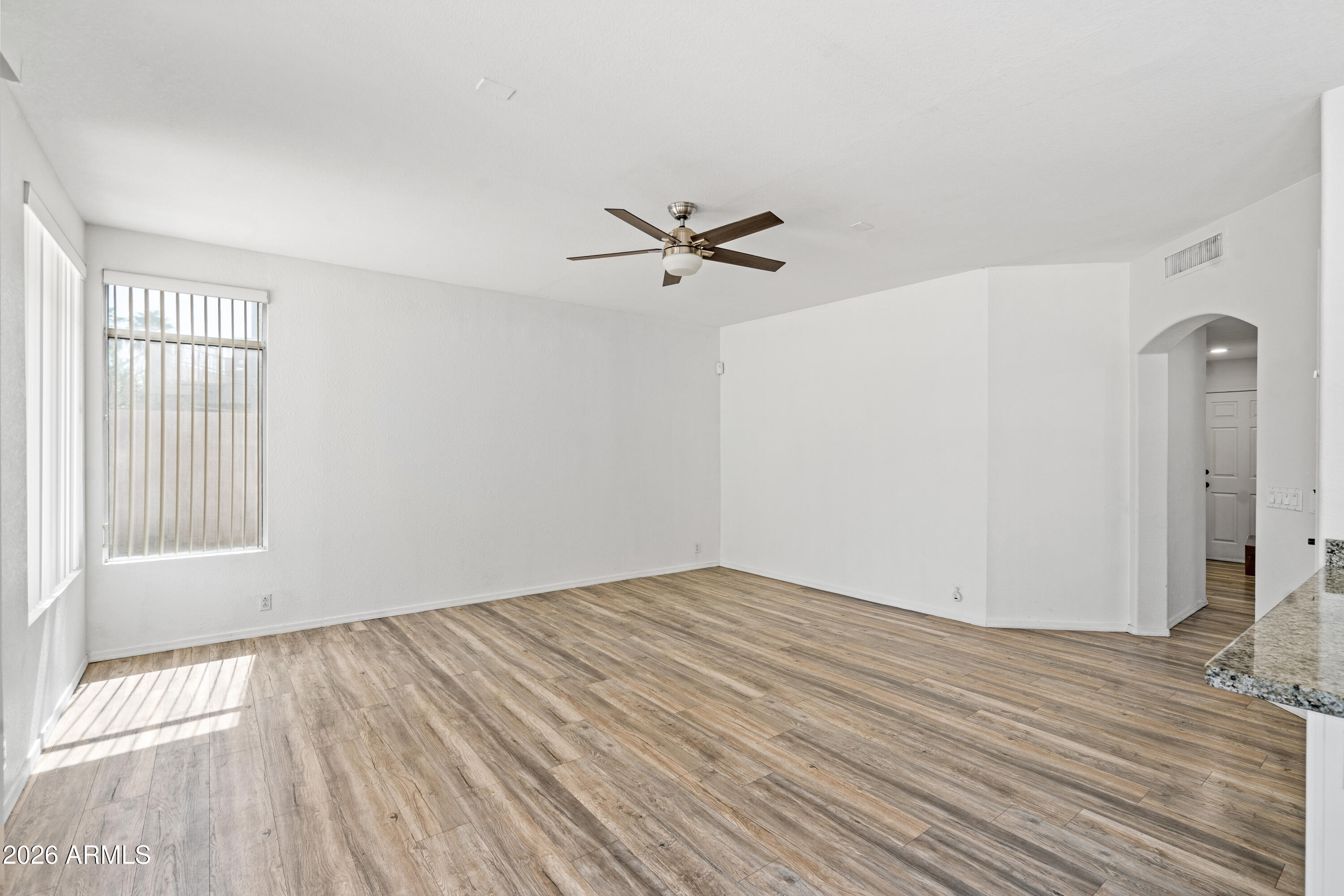 5952 W MORNING DOVE Drive