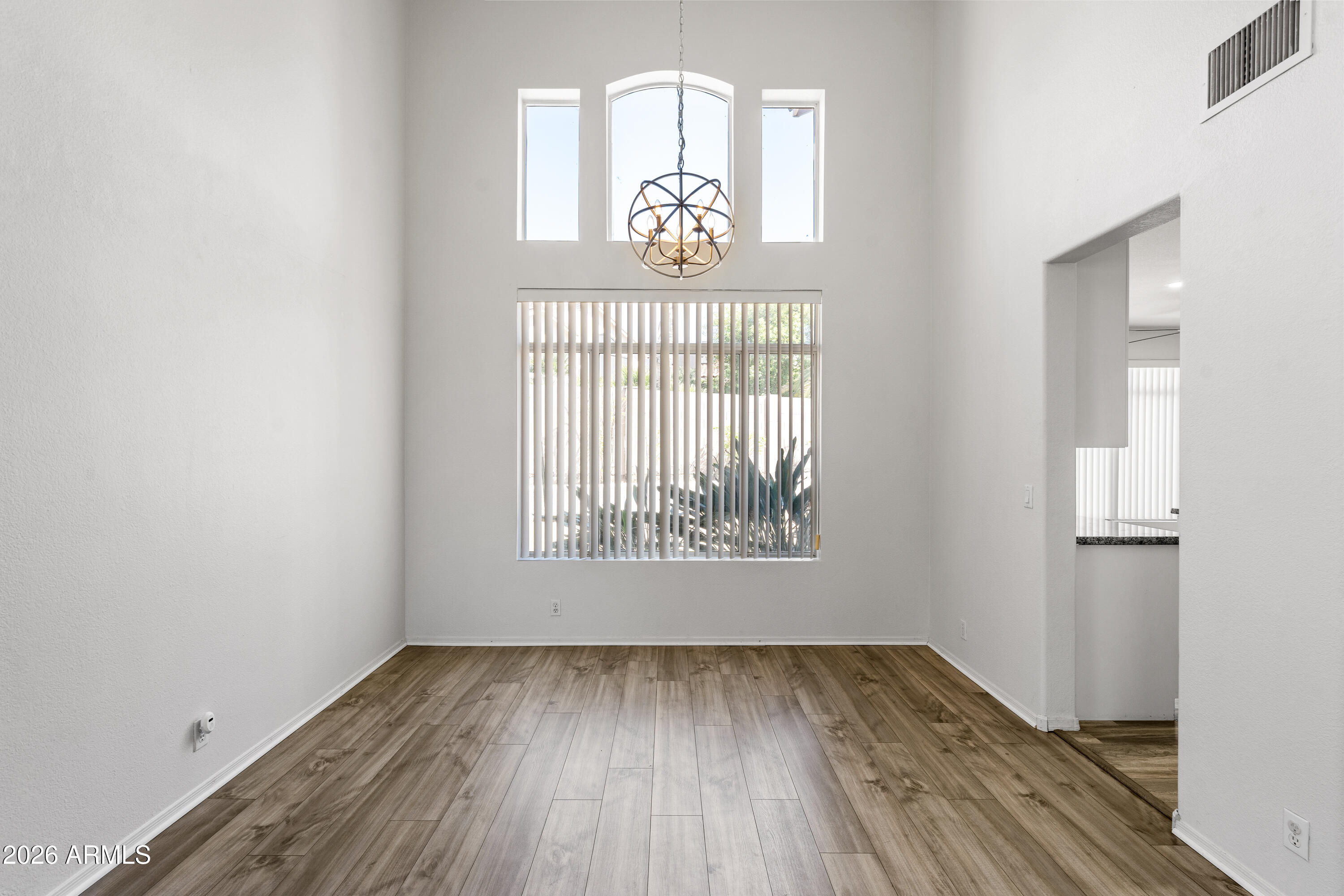 5952 W MORNING DOVE Drive