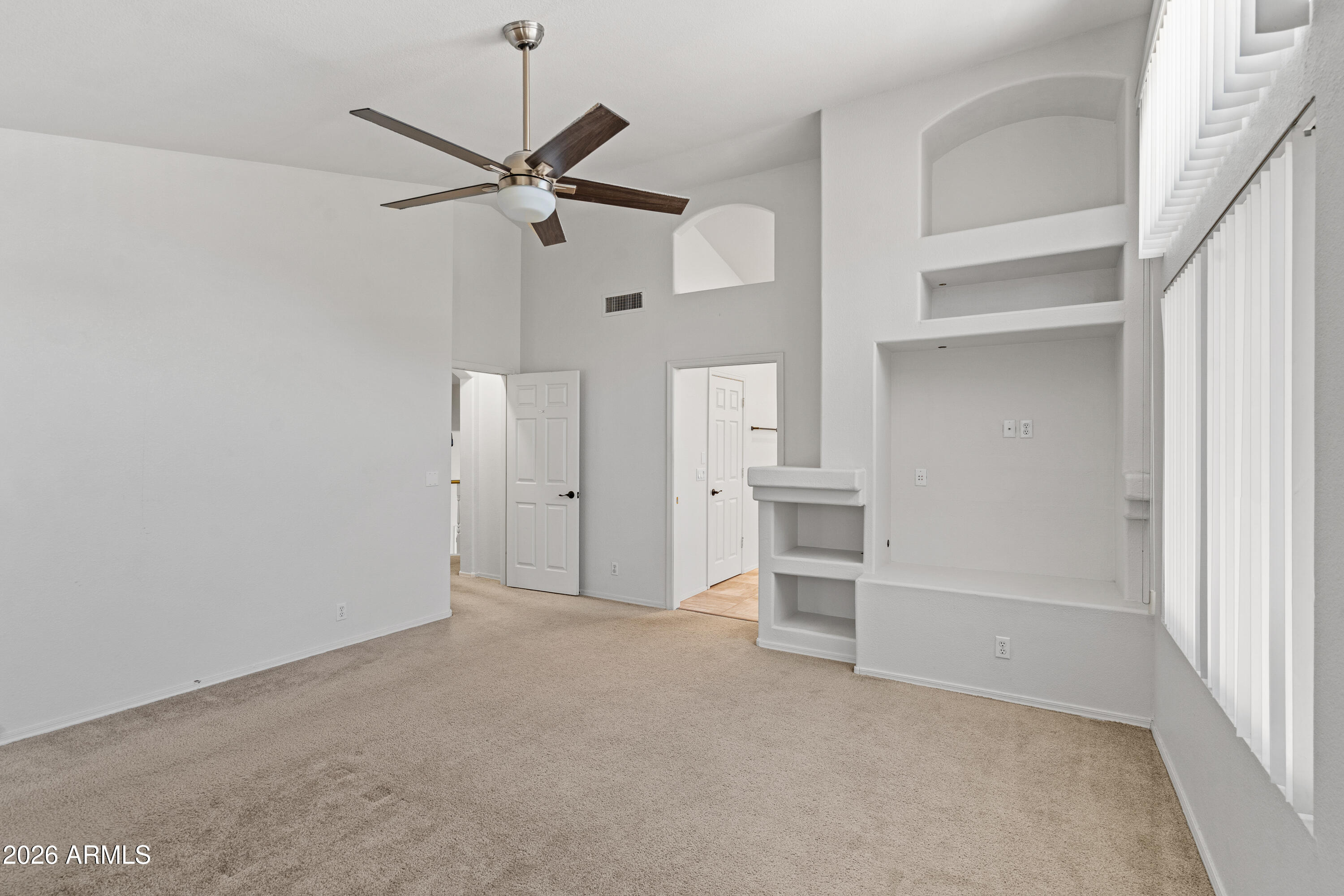 5952 W MORNING DOVE Drive