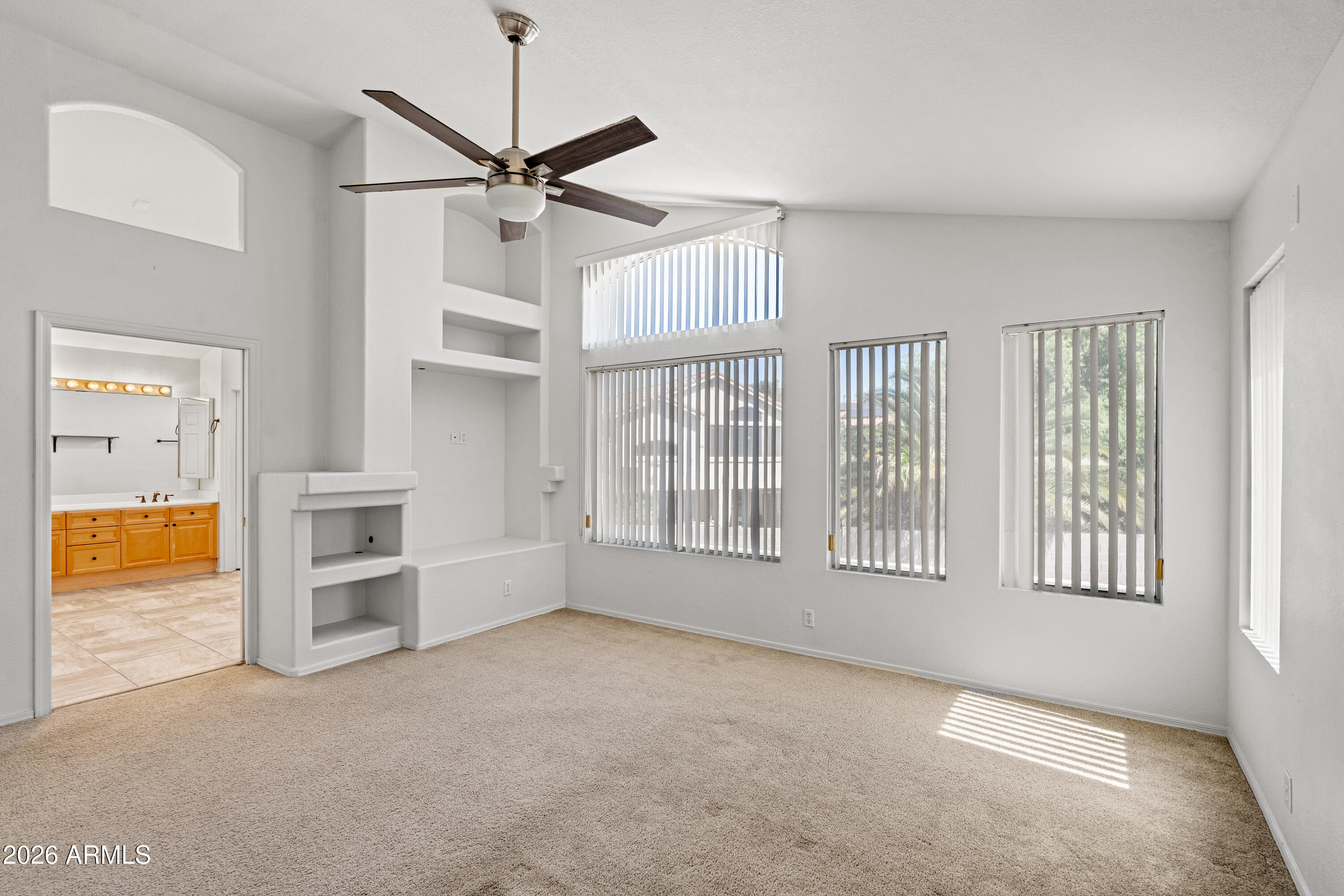 5952 W MORNING DOVE Drive