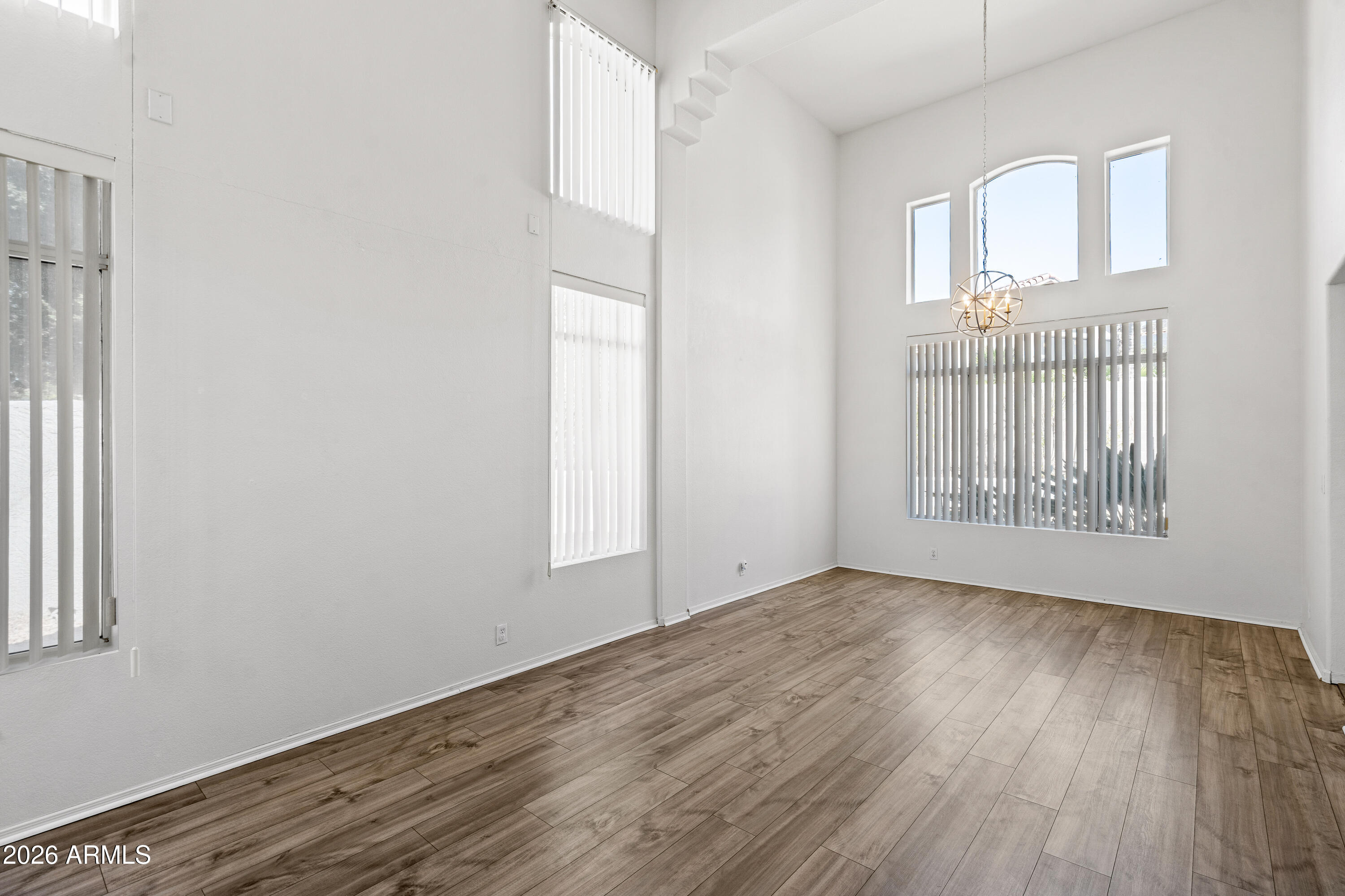 5952 W MORNING DOVE Drive