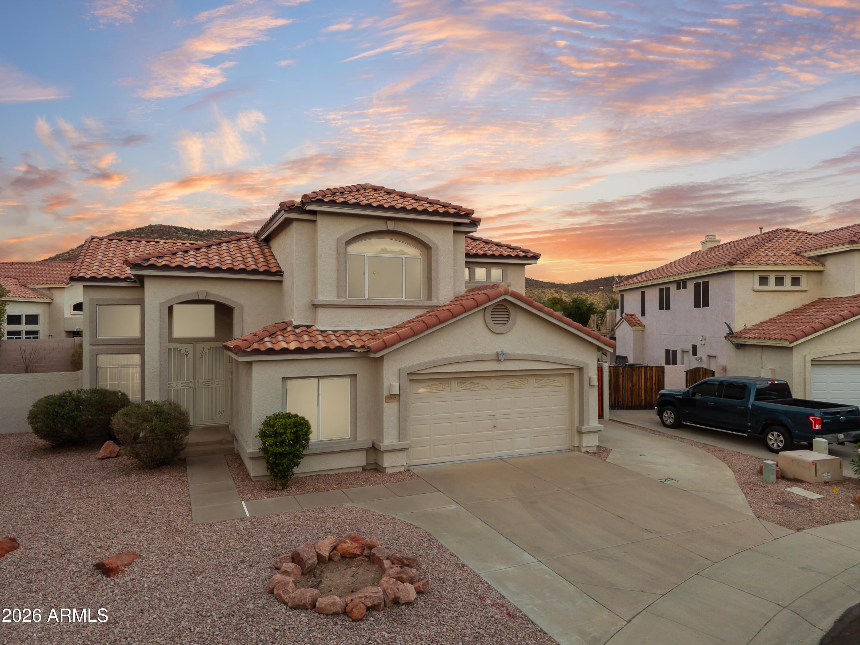 5952 W MORNING DOVE Drive
