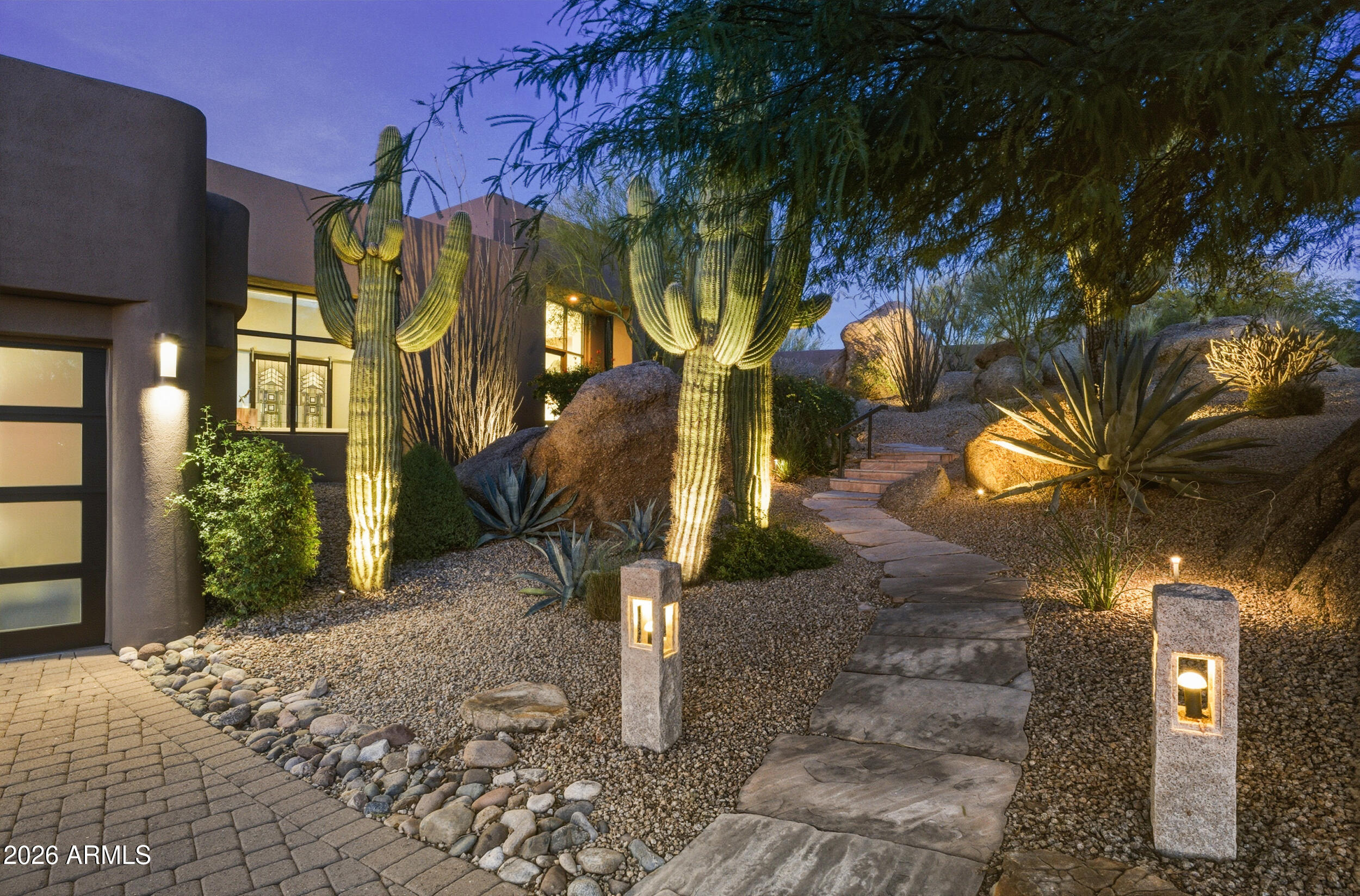 10664 E MONUMENT Drive