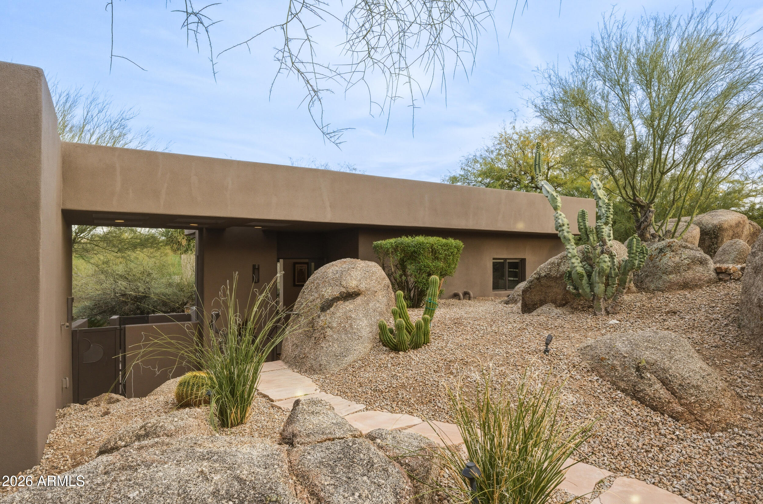 10664 E MONUMENT Drive