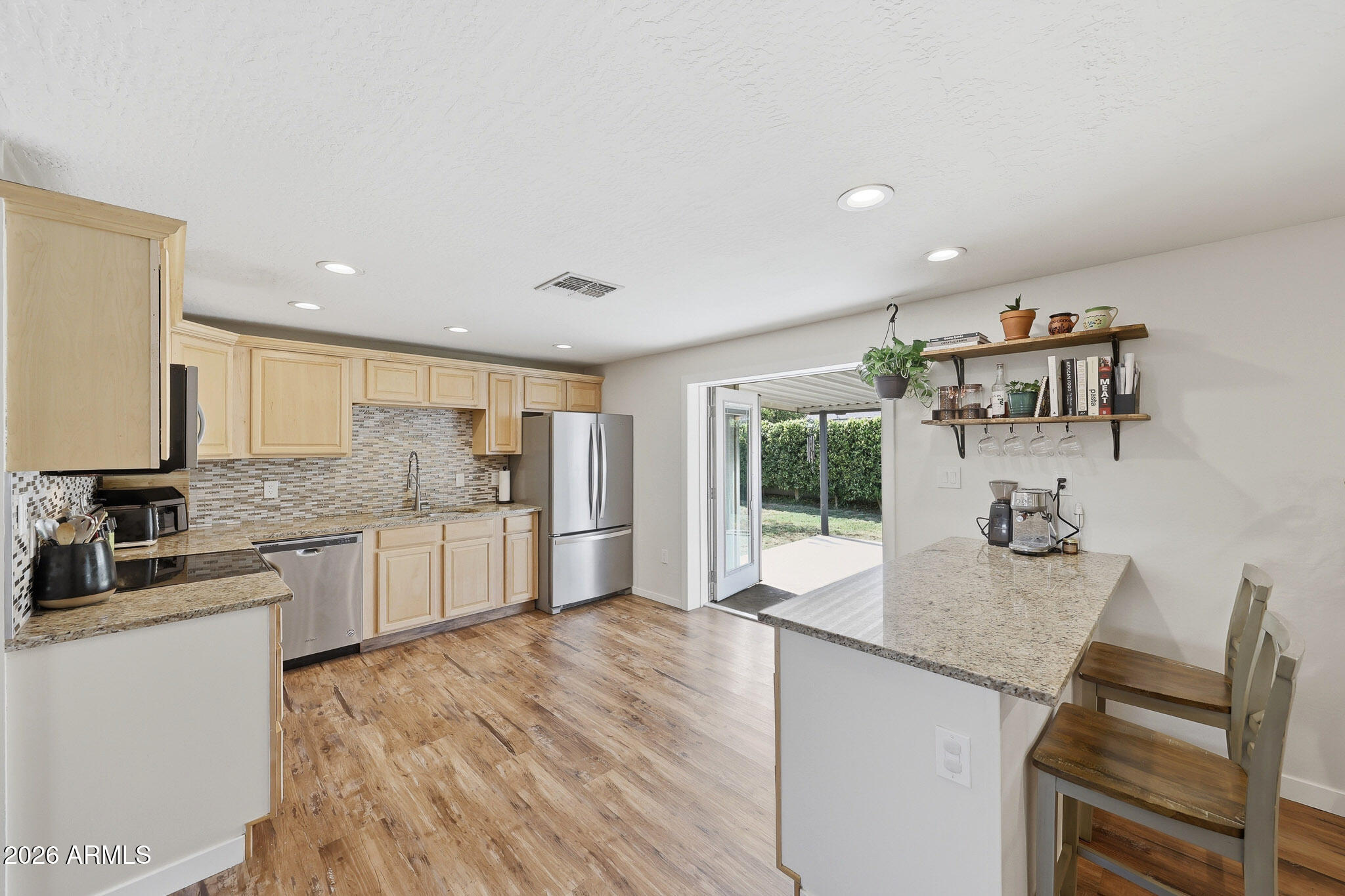3520 E THUNDERBIRD Road