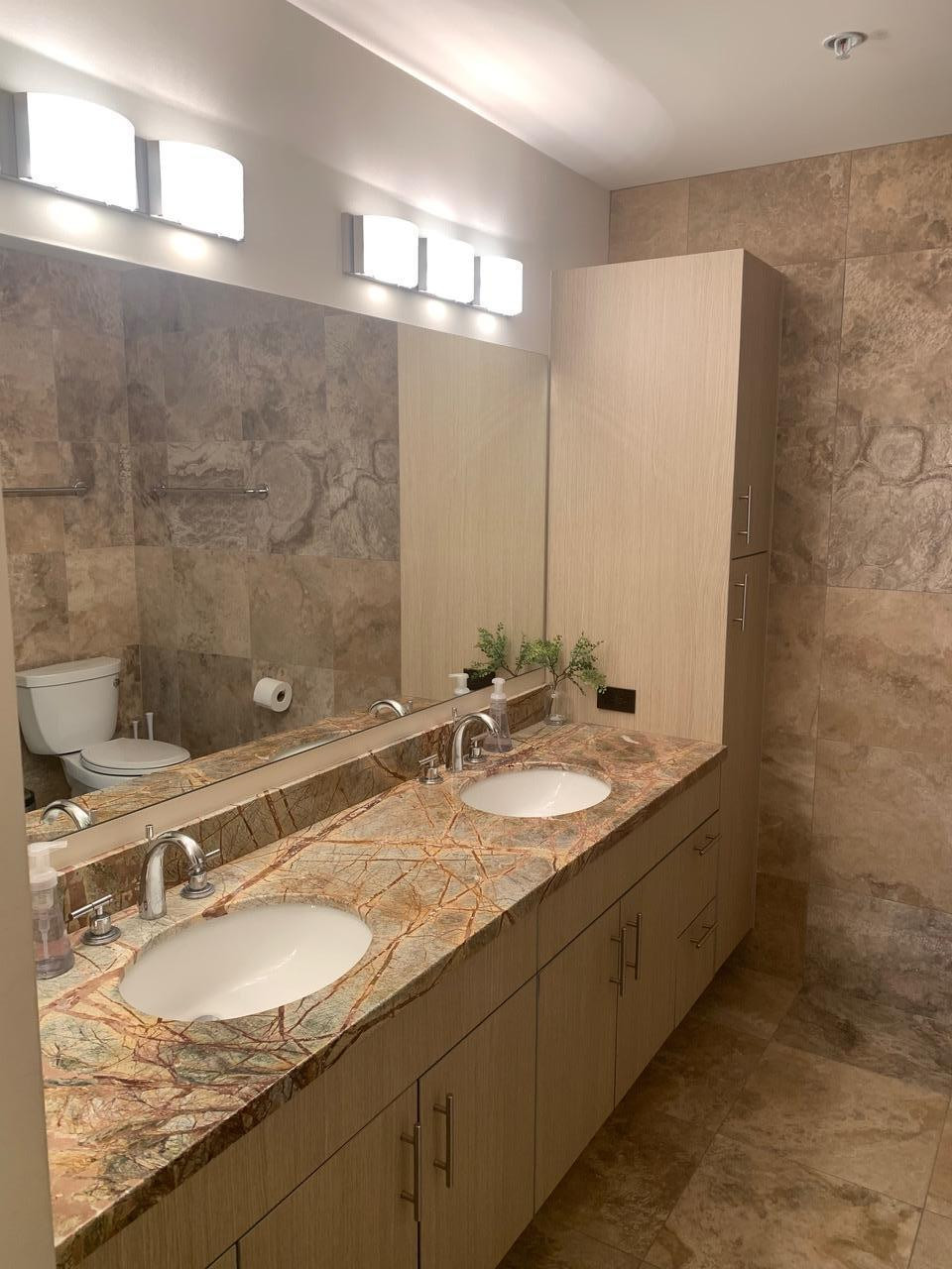 7117 E Rancho Vista Drive Unit 2002