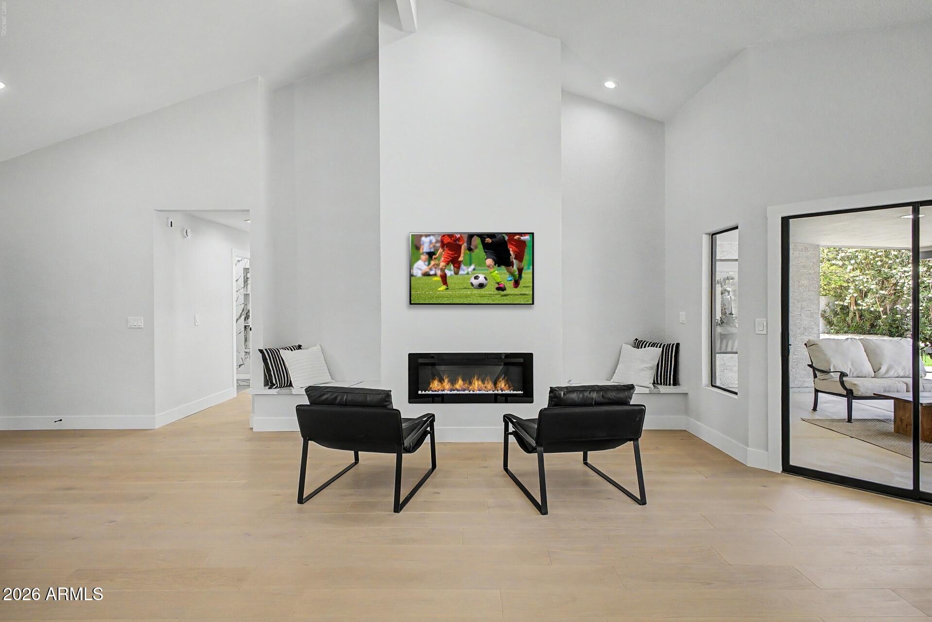 10190 N 106TH Street E