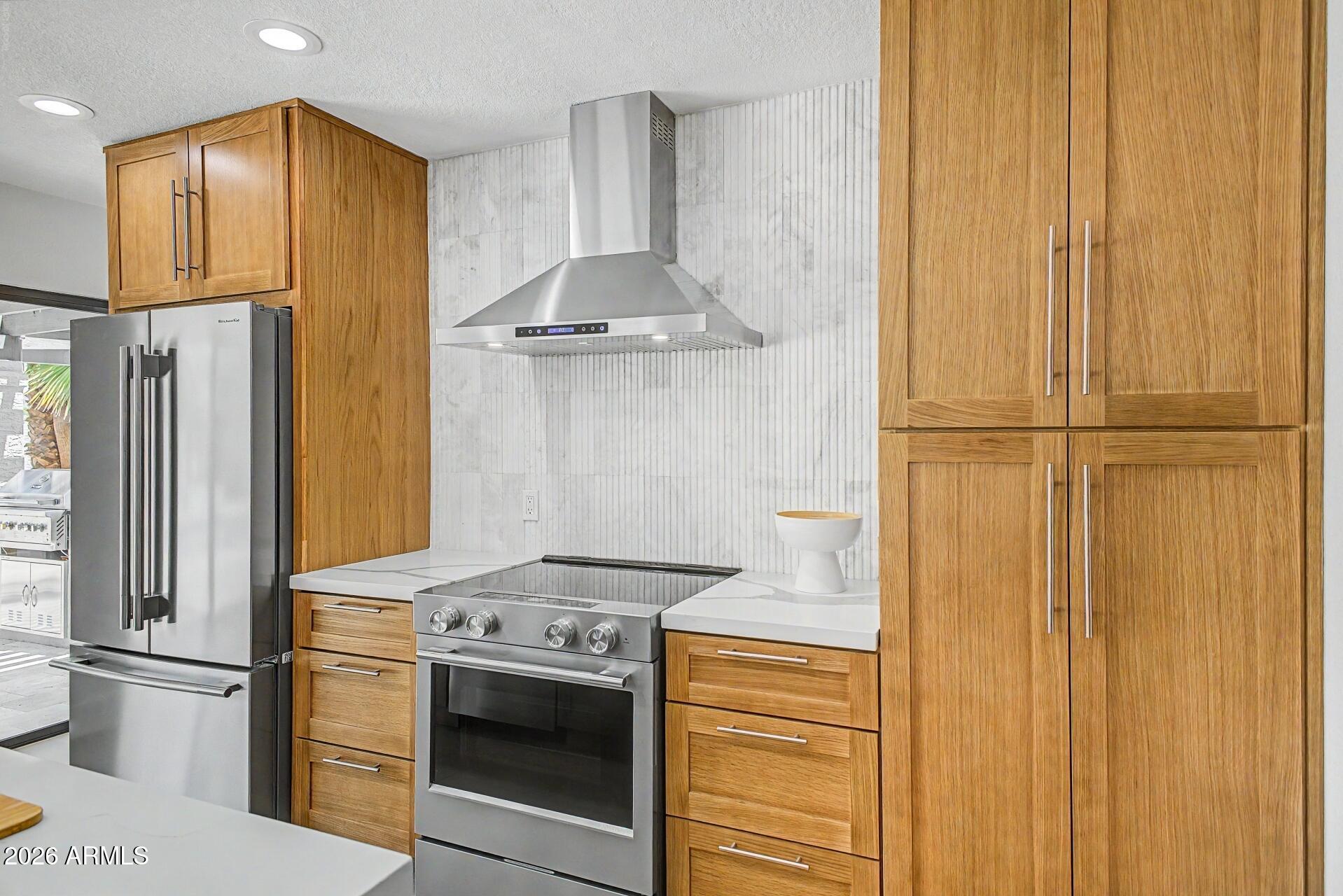 10190 N 106TH Street E