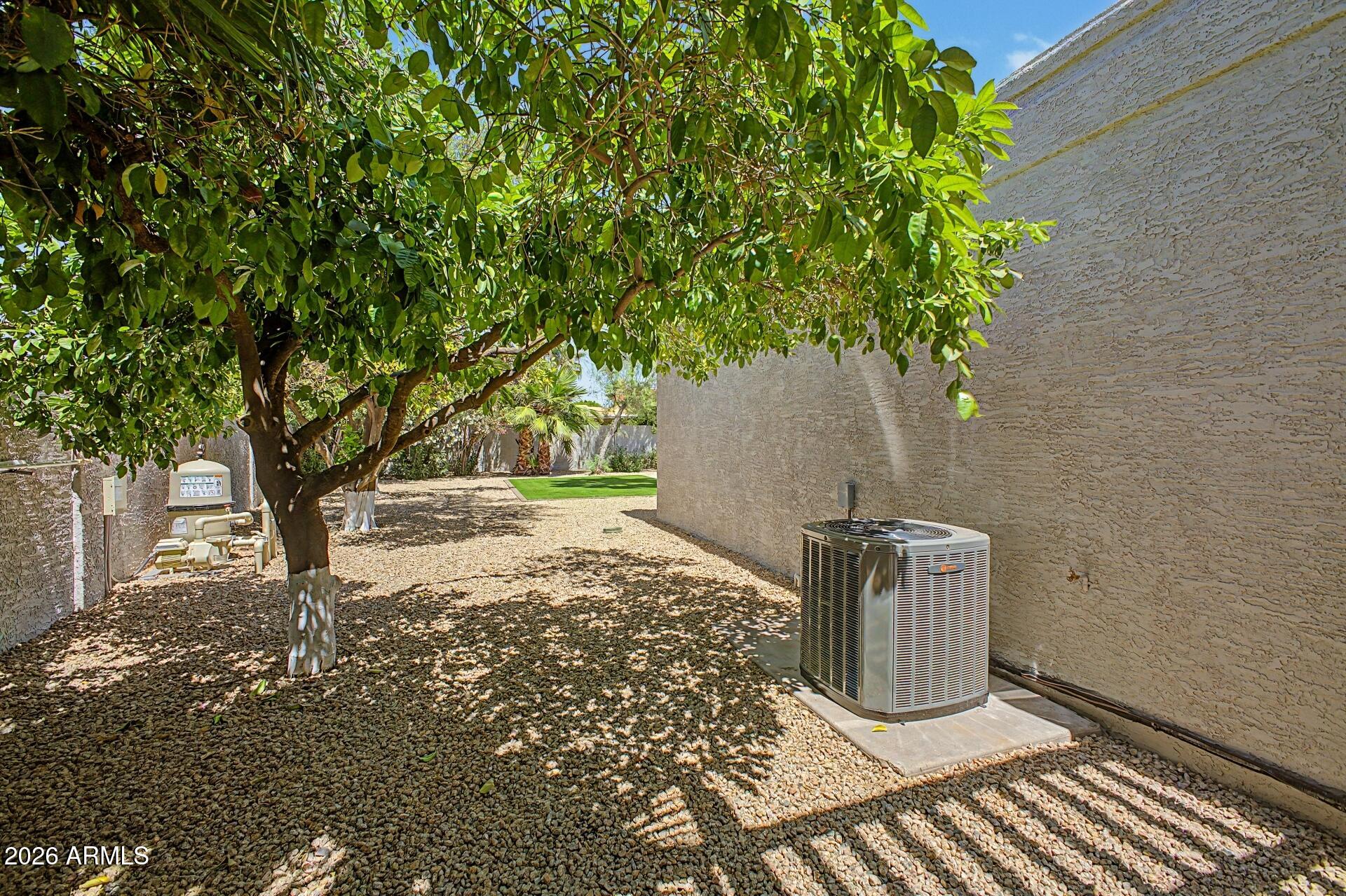 10190 N 106TH Street E