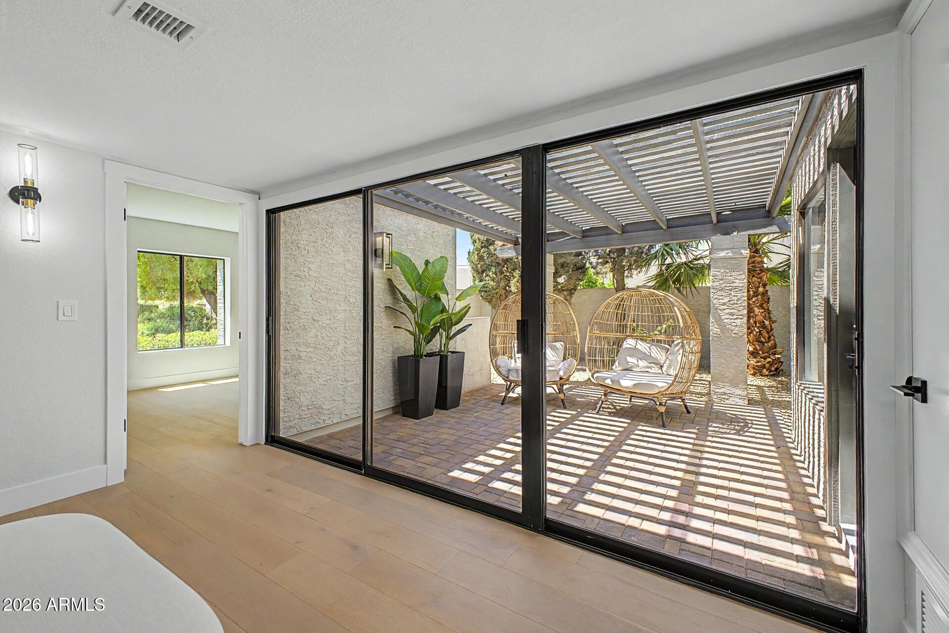 10190 N 106TH Street E