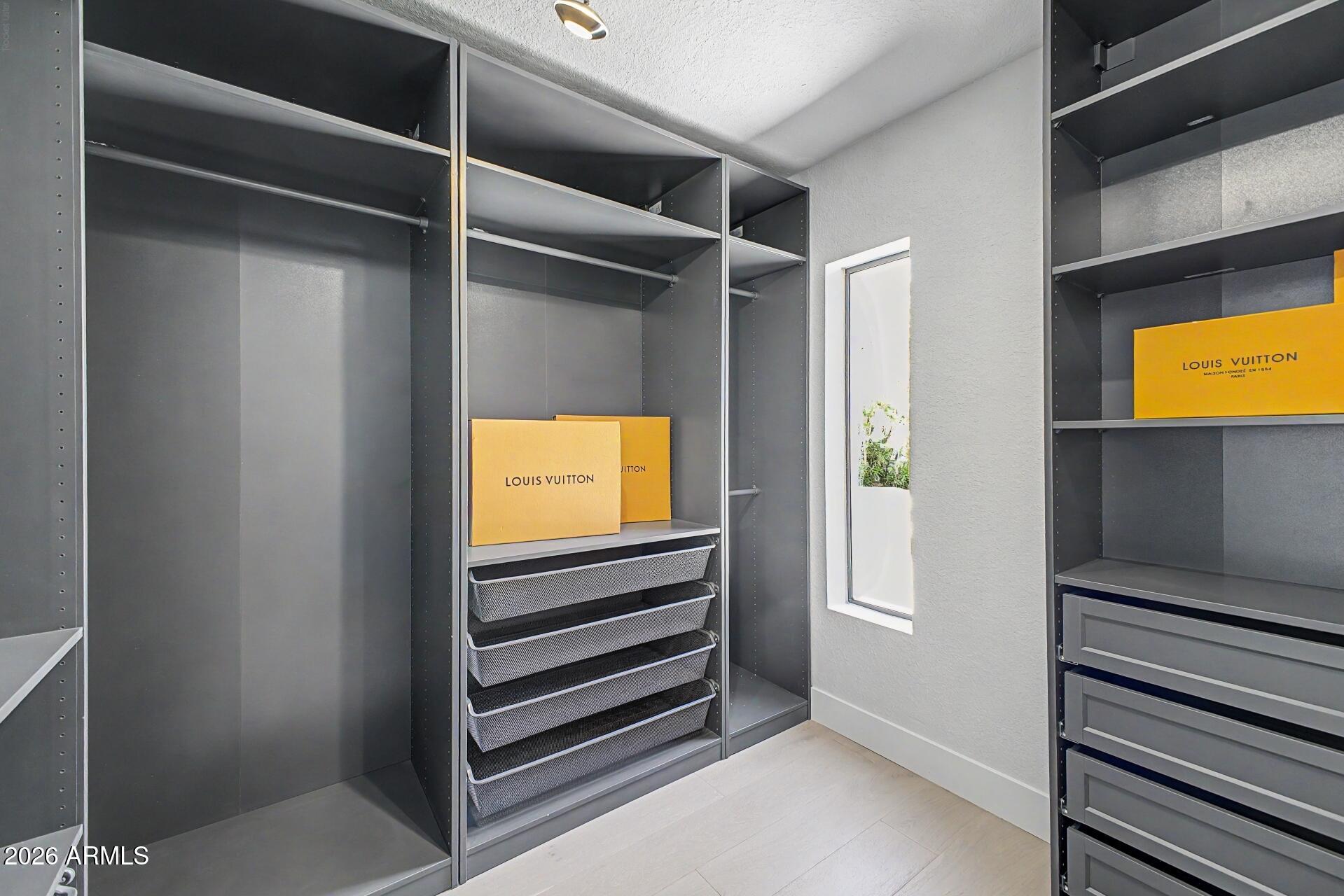 10190 N 106TH Street E