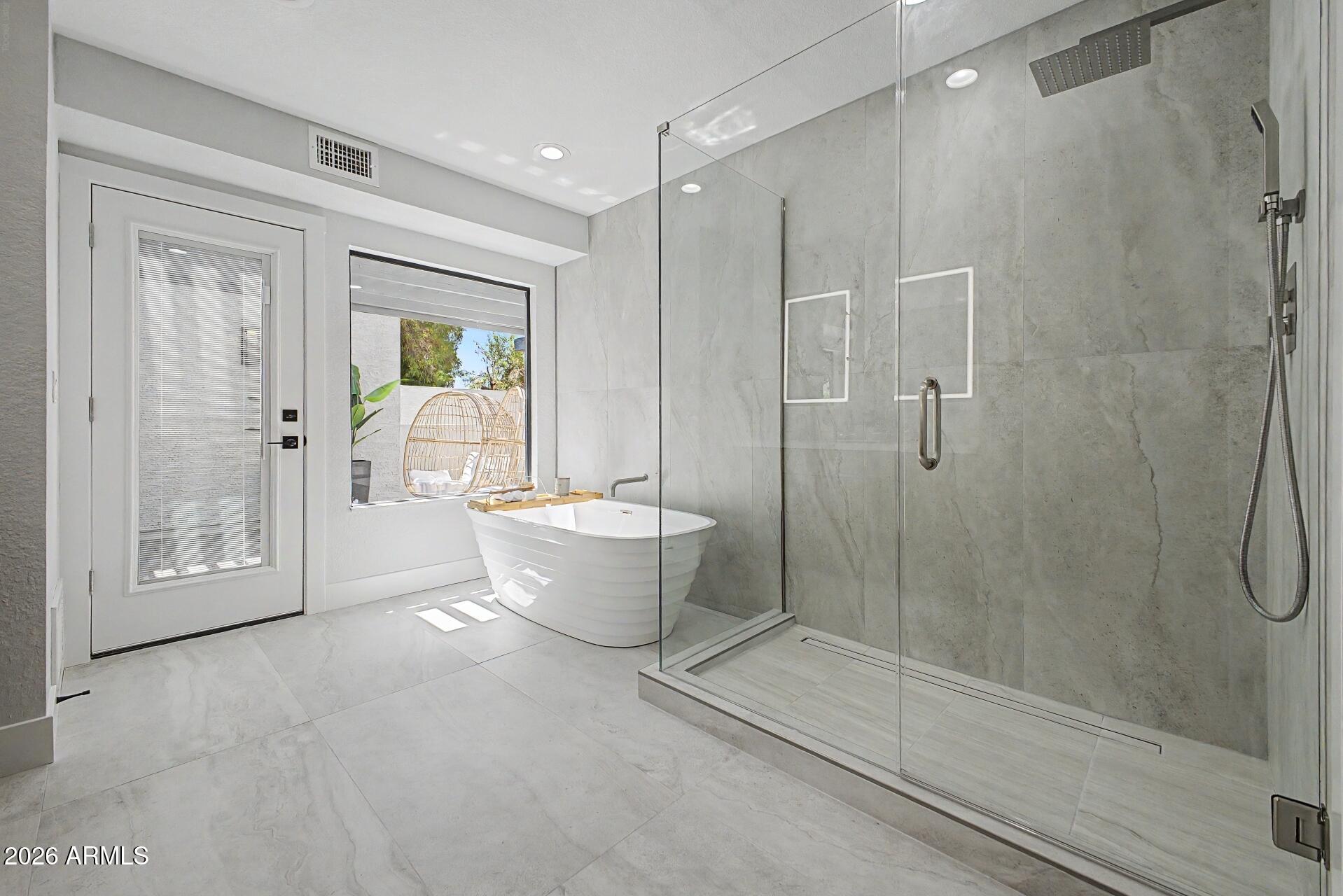 10190 N 106TH Street E