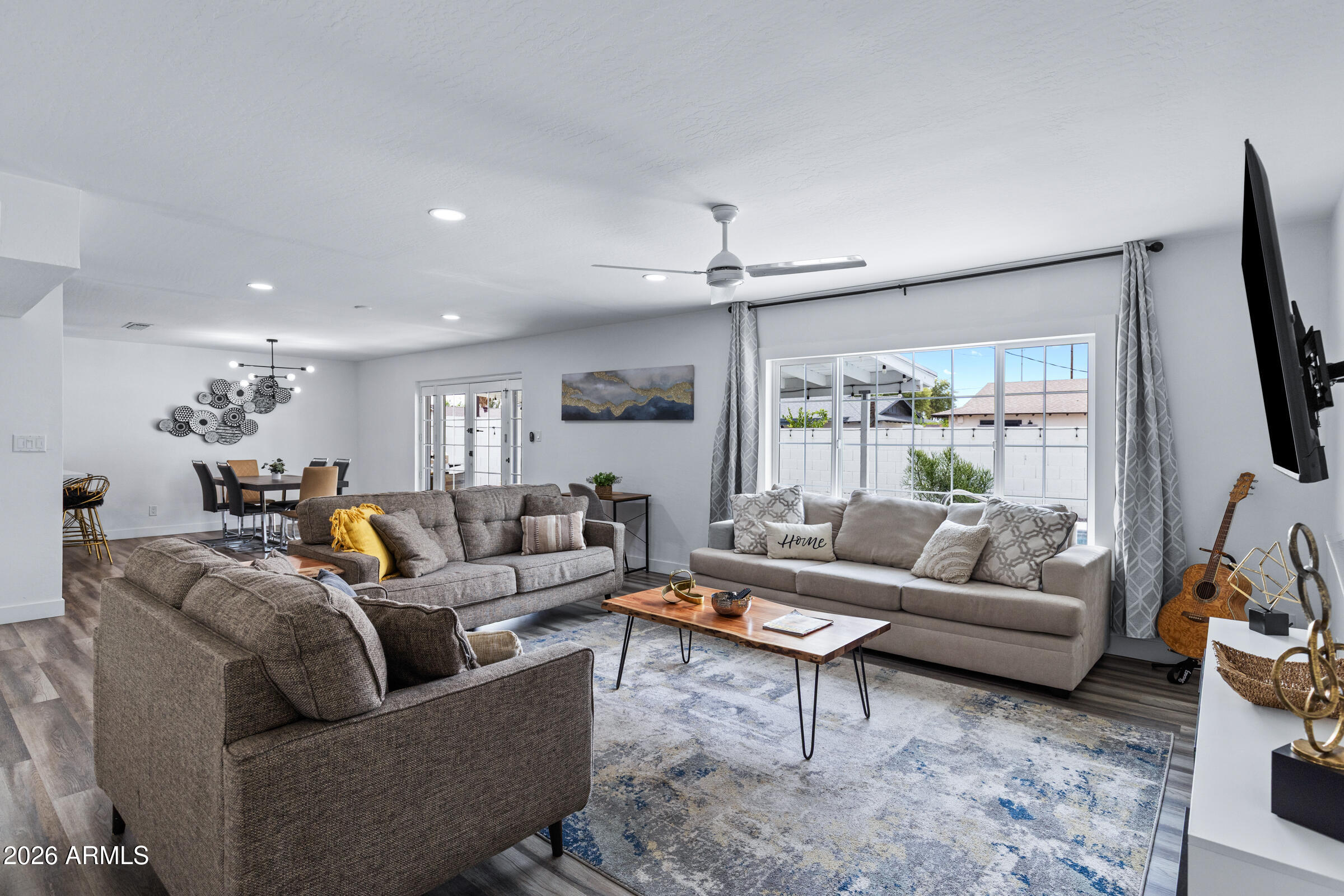 8501 E VERNON Avenue