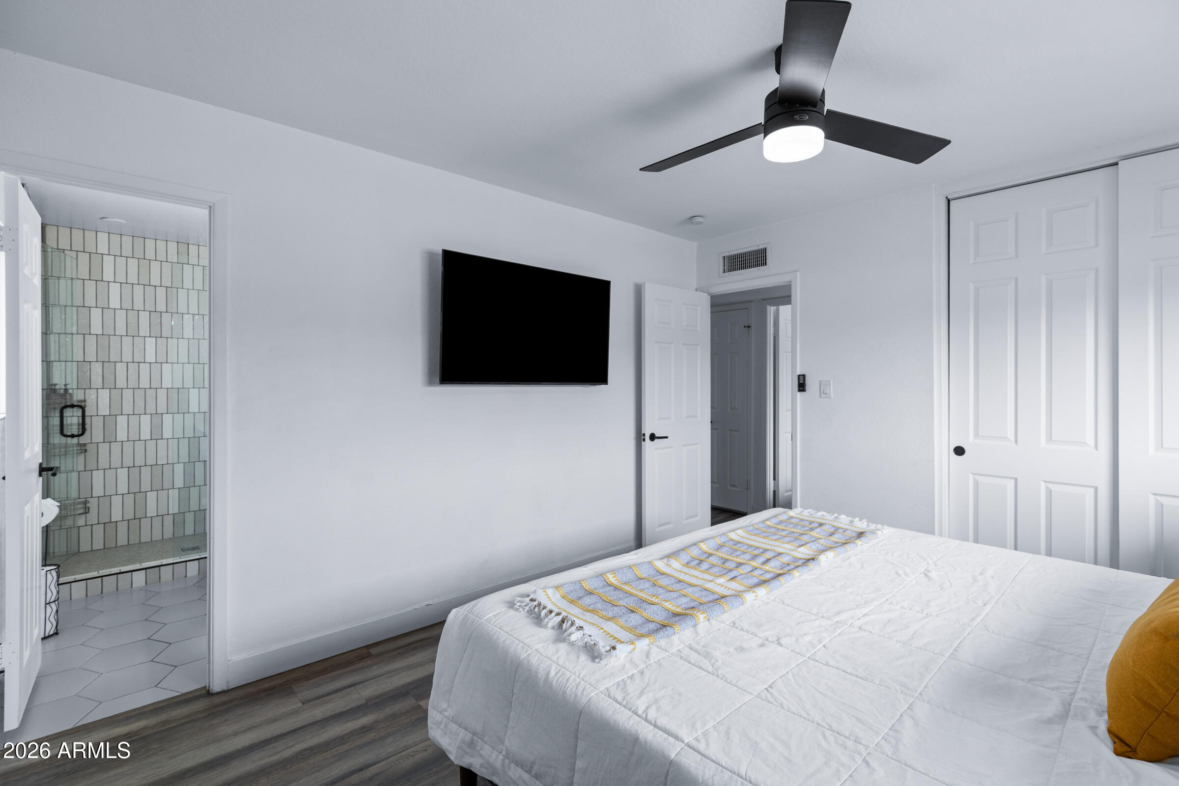 8501 E VERNON Avenue