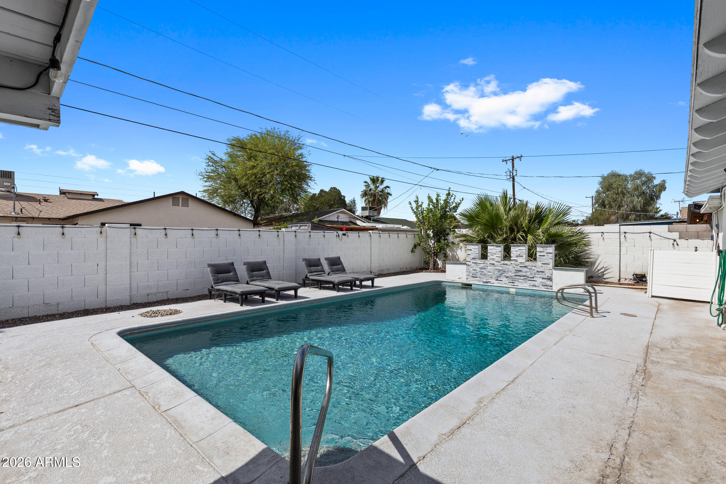 8501 E VERNON Avenue