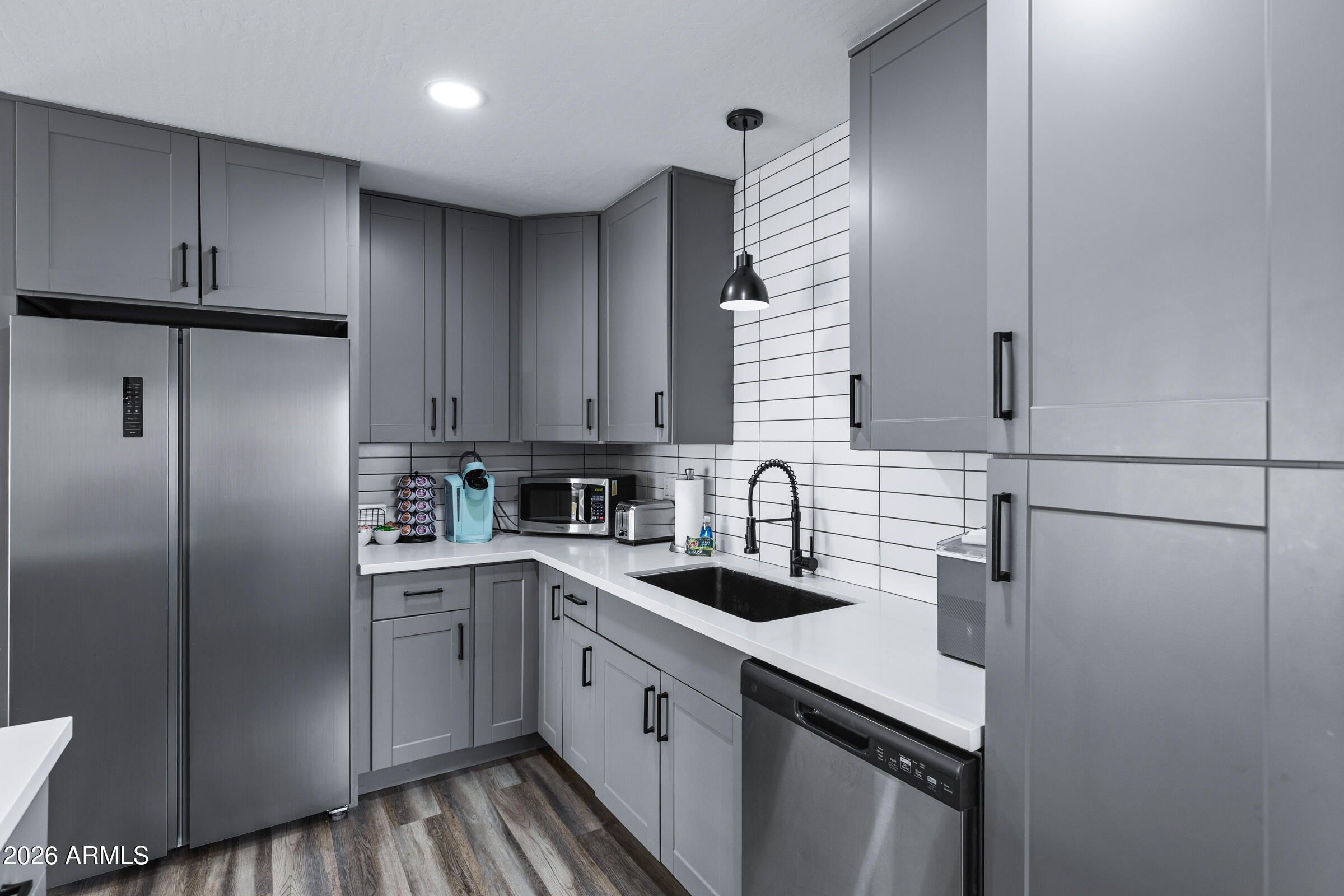 8501 E VERNON Avenue