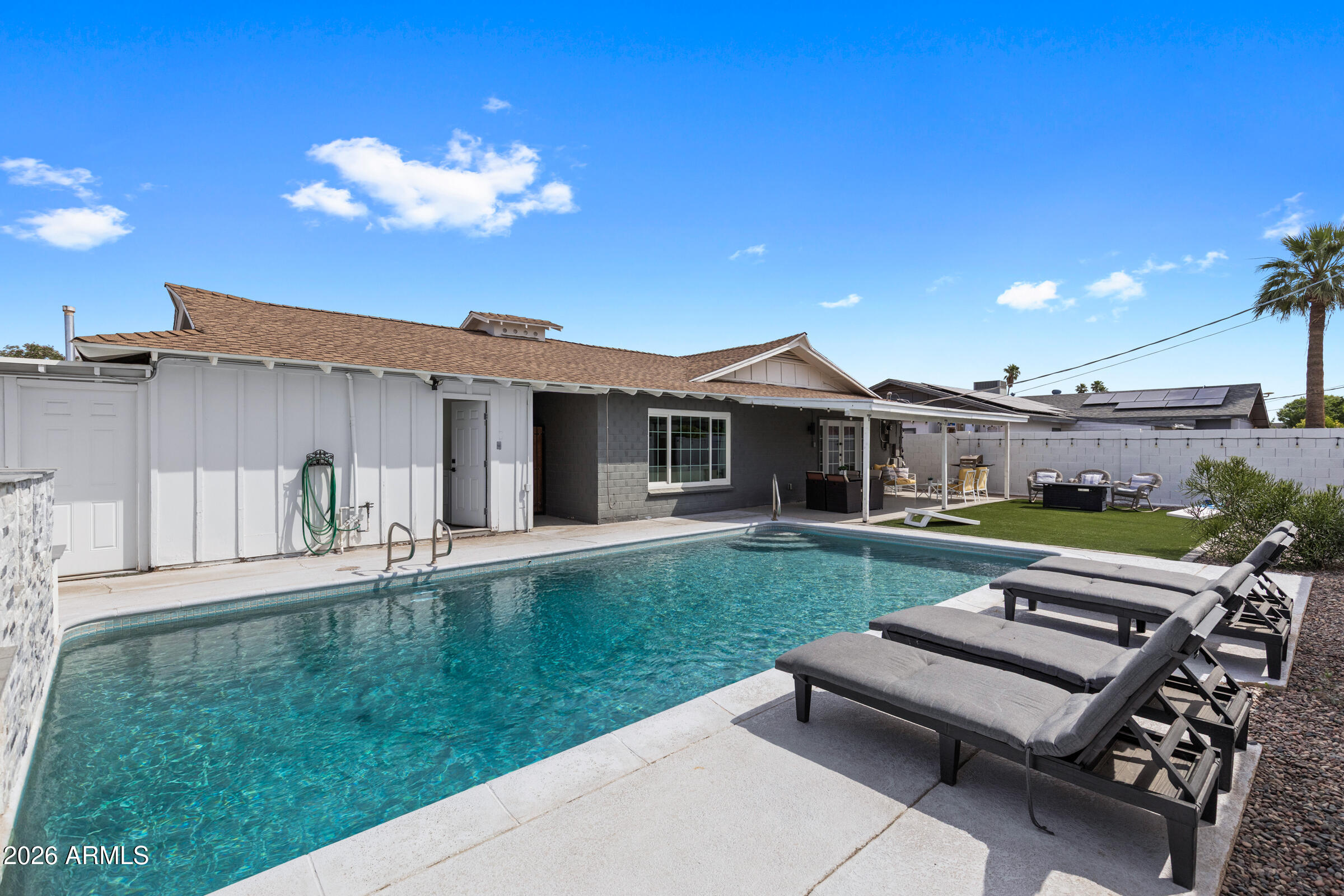 8501 E VERNON Avenue