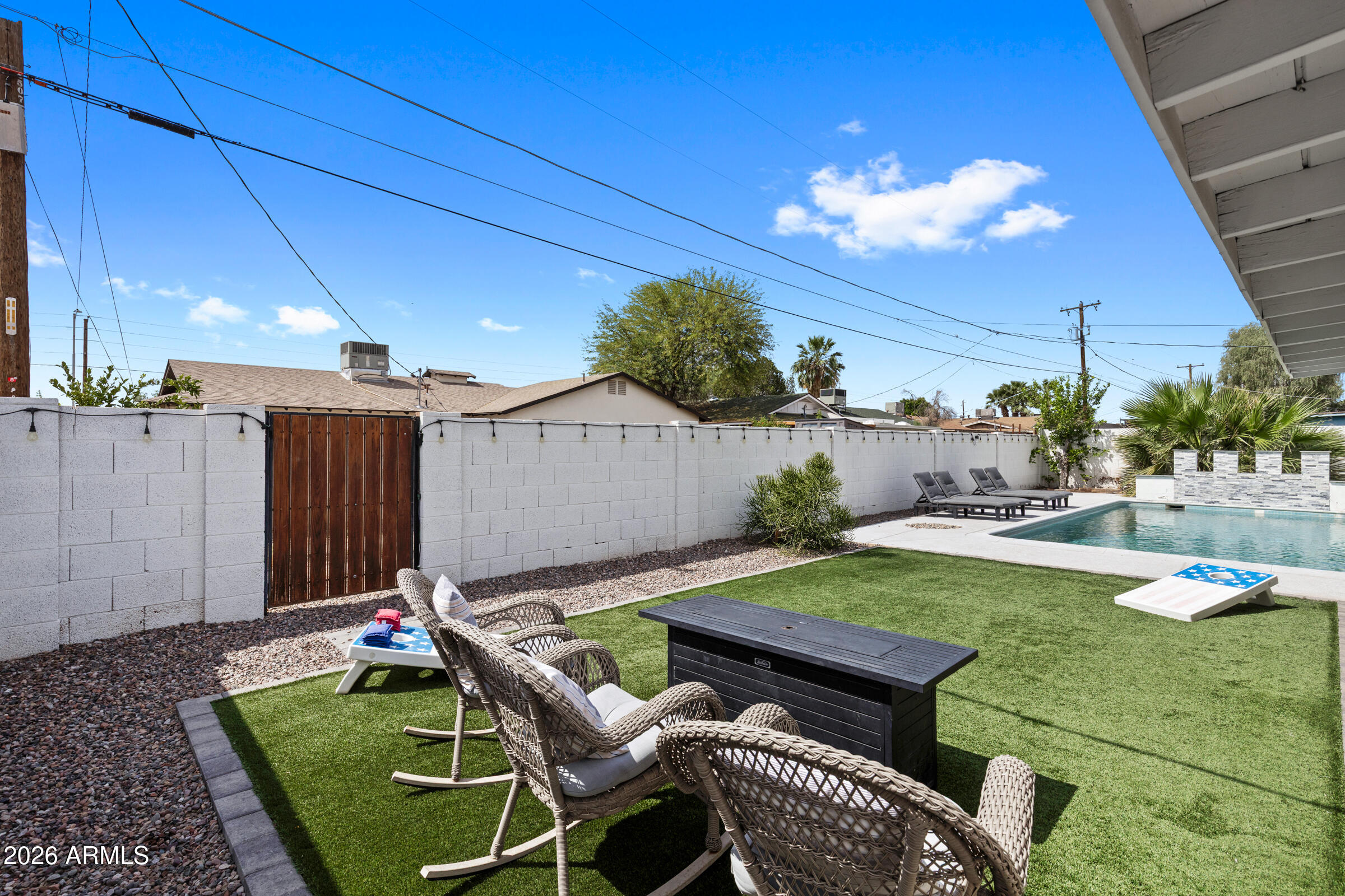 8501 E VERNON Avenue