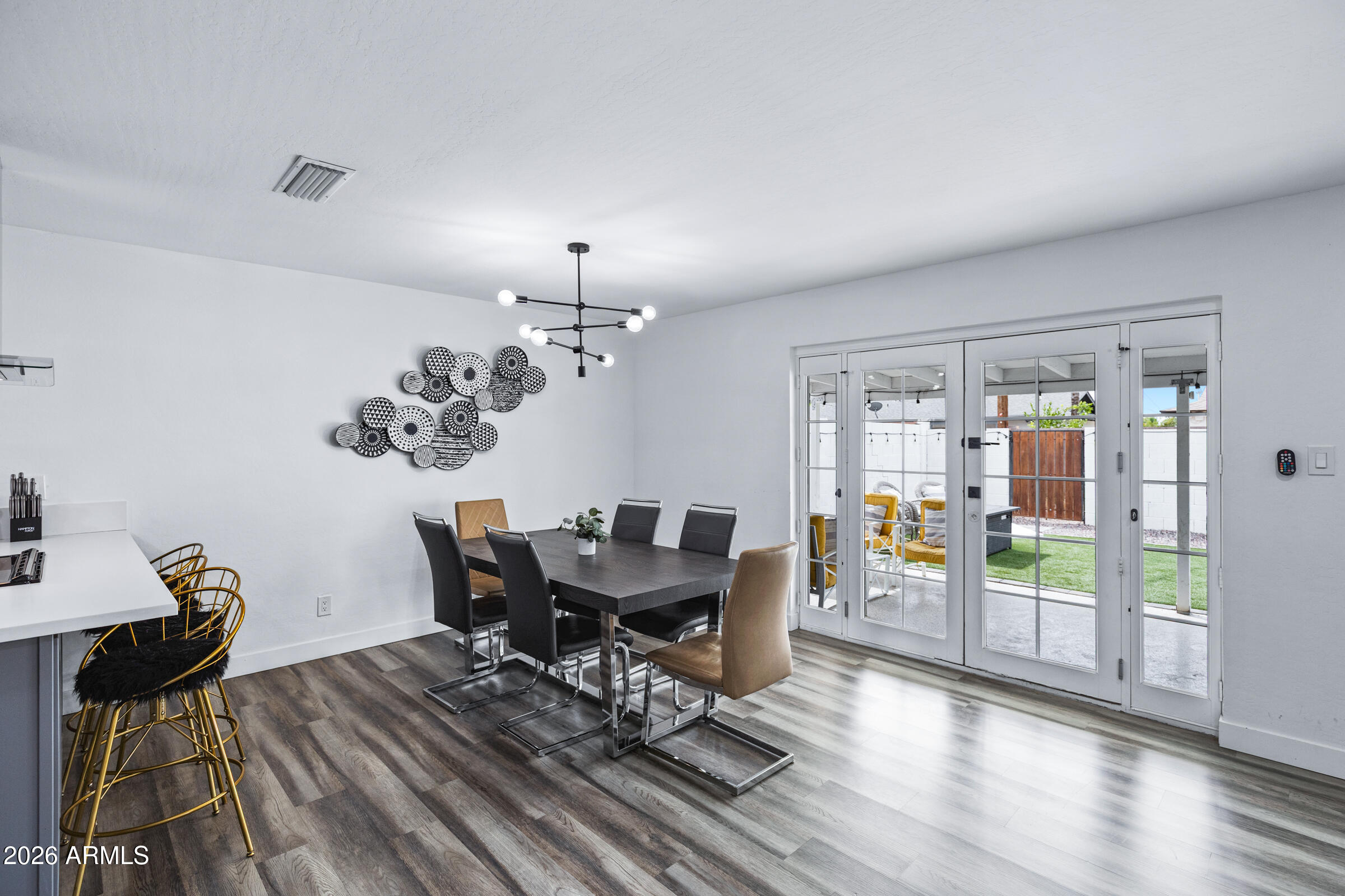 8501 E VERNON Avenue