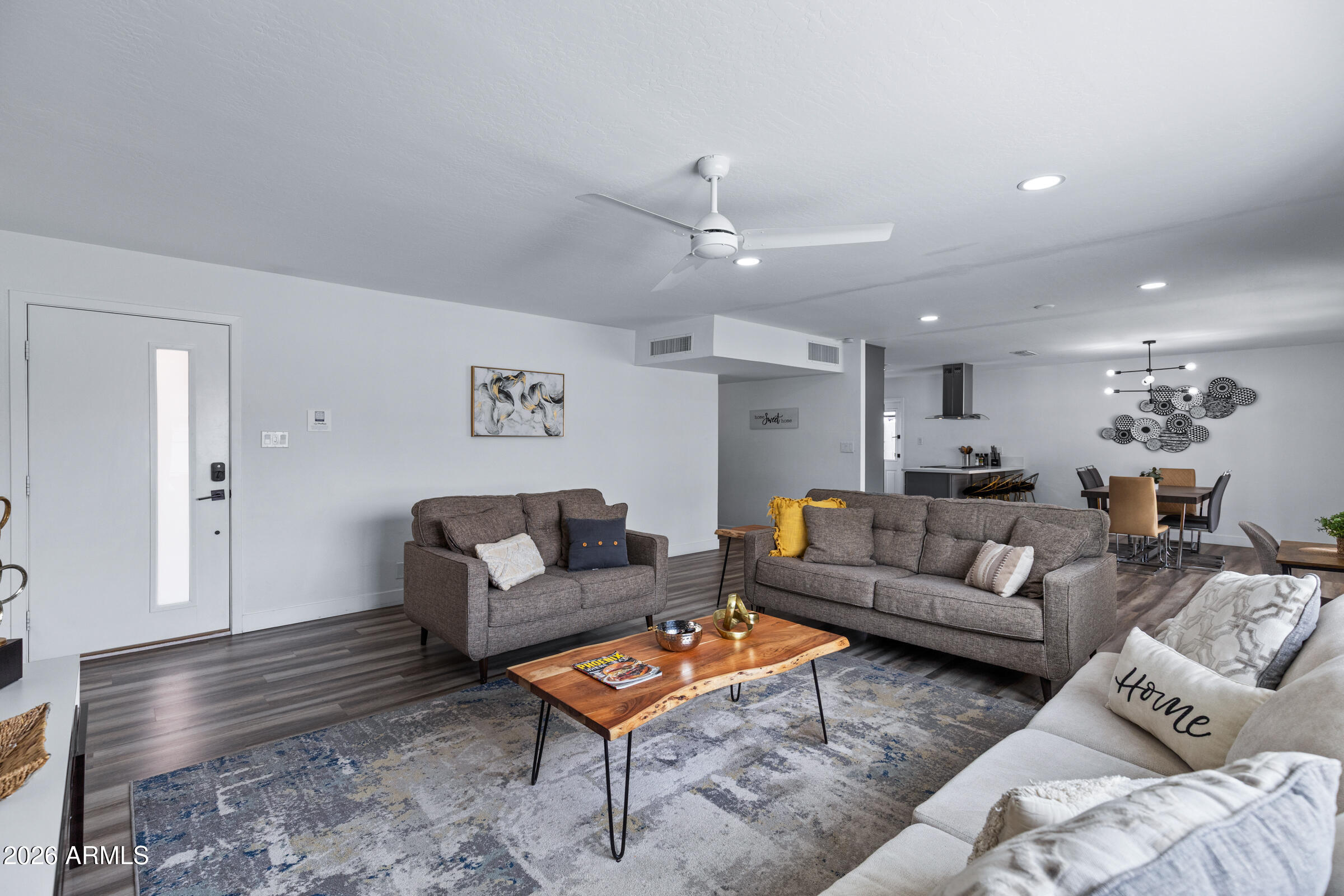 8501 E VERNON Avenue