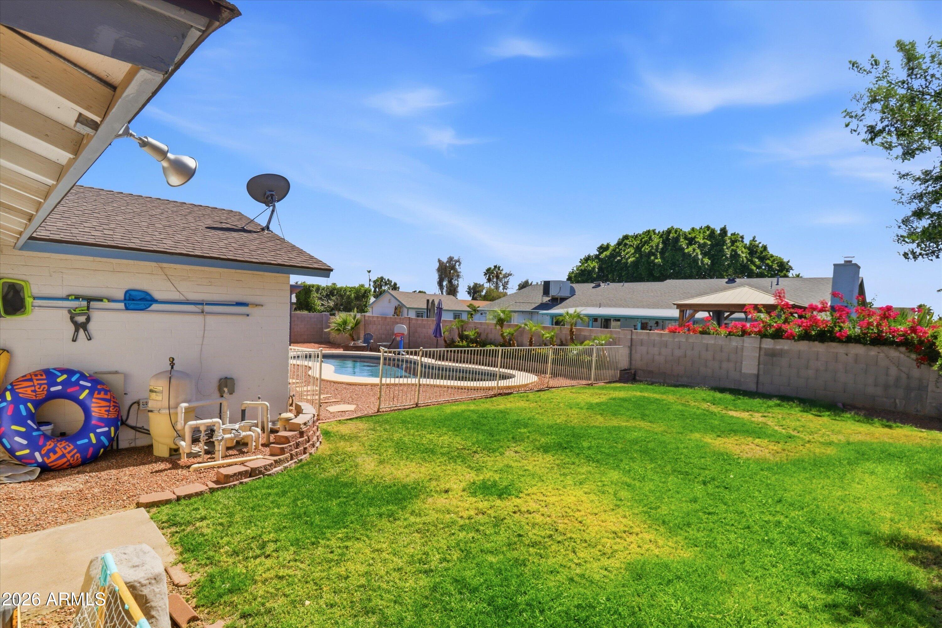 1934 W KRISTAL Way
