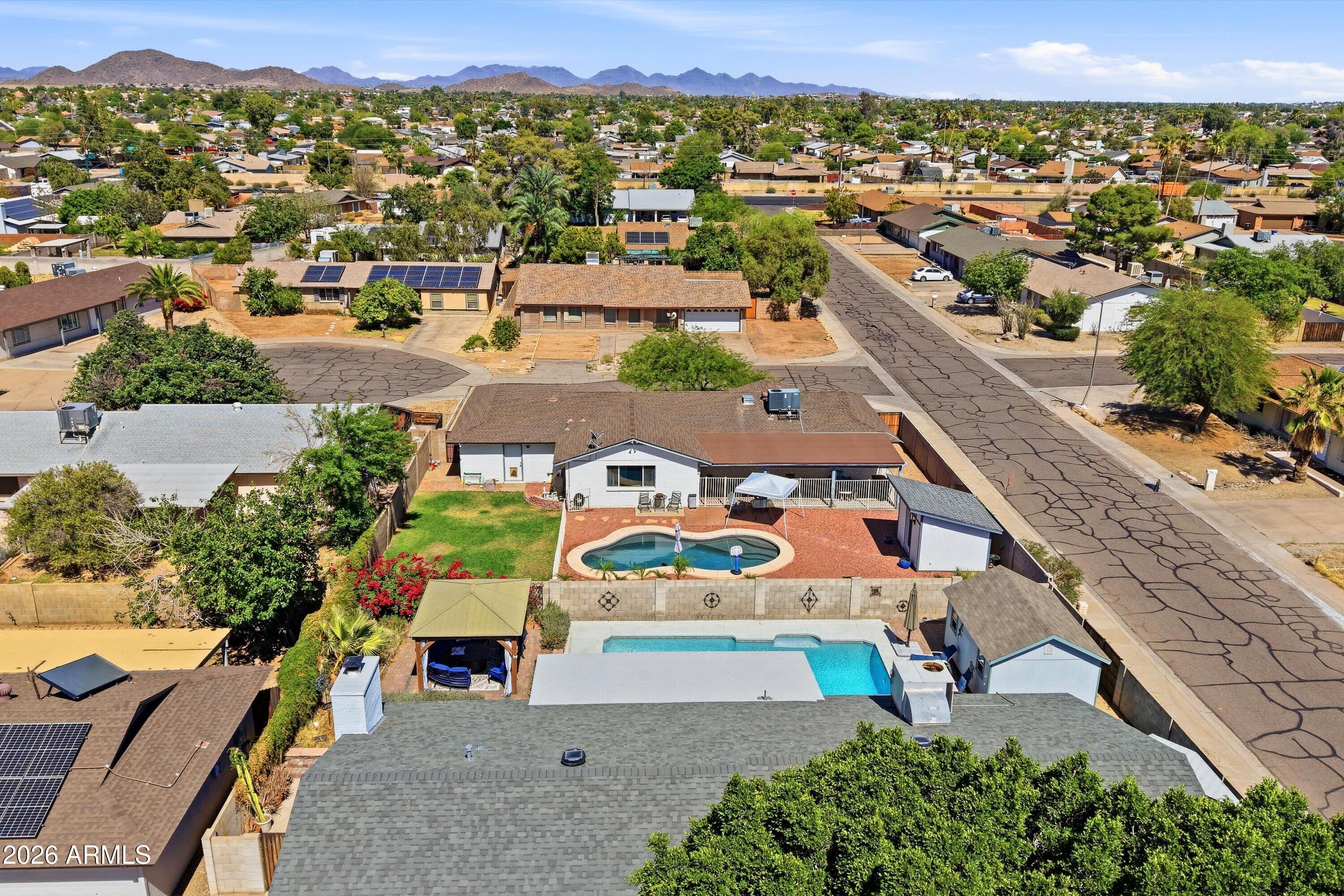 1934 W KRISTAL Way