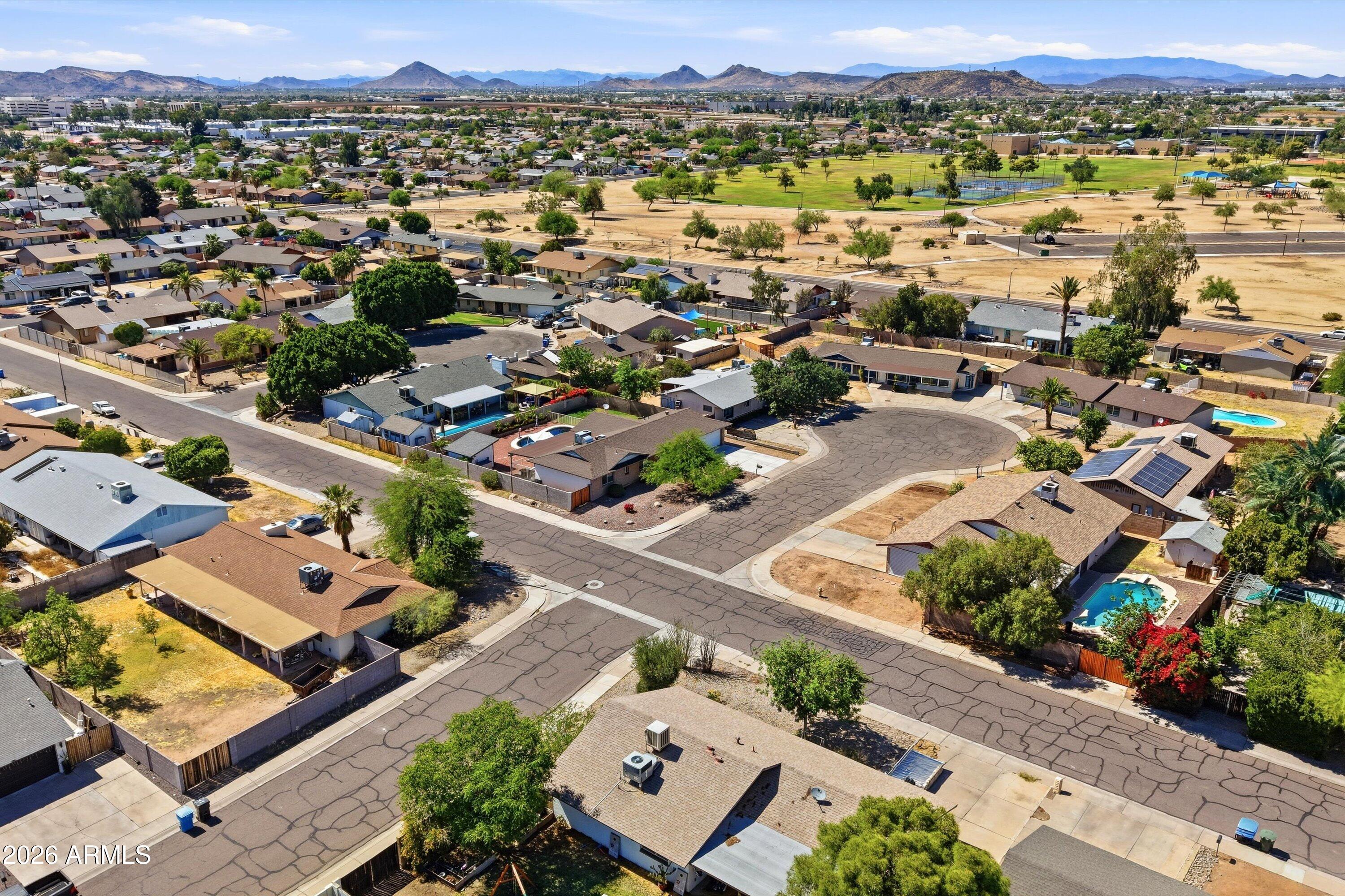 1934 W KRISTAL Way
