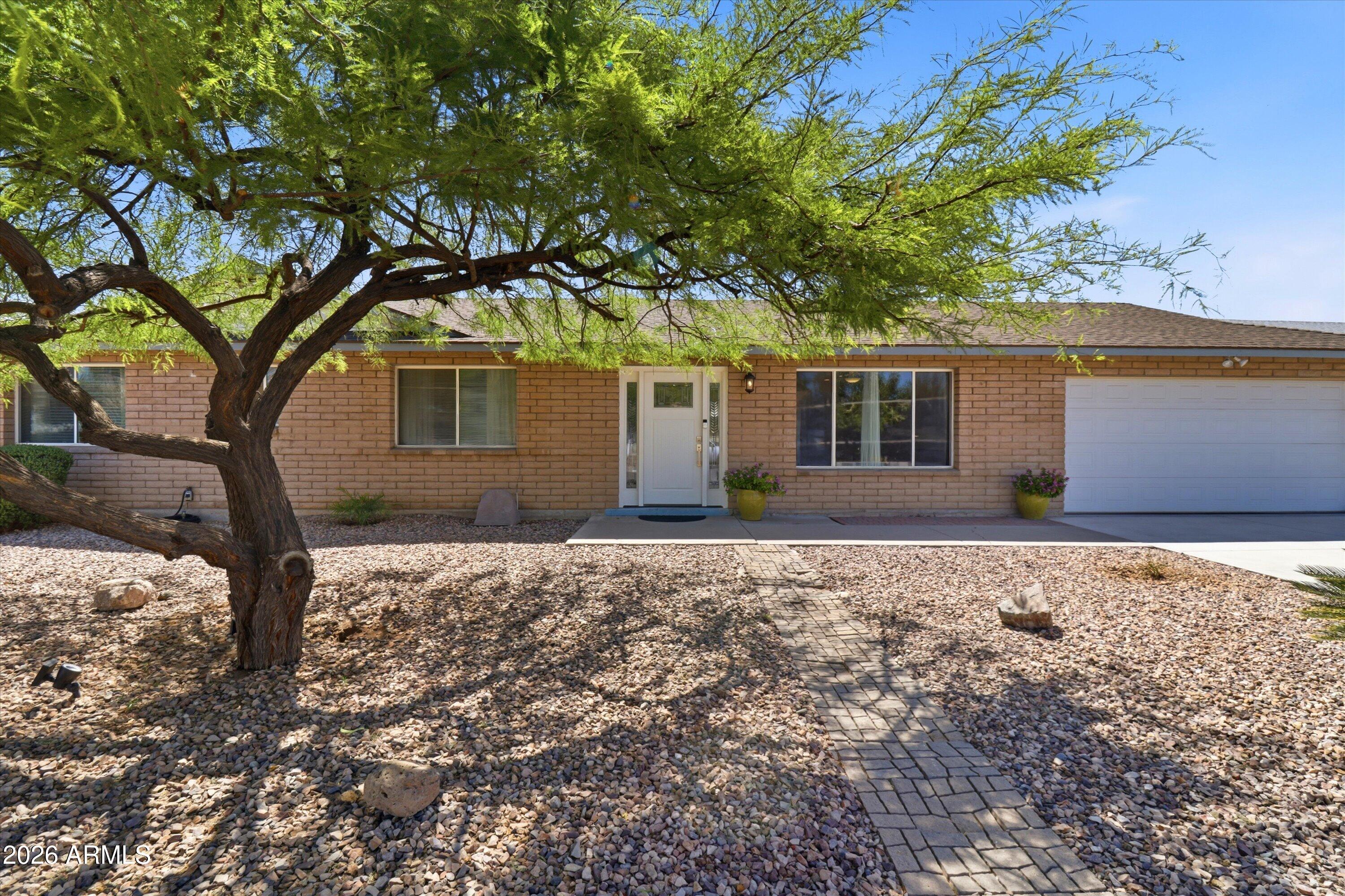 1934 W KRISTAL Way